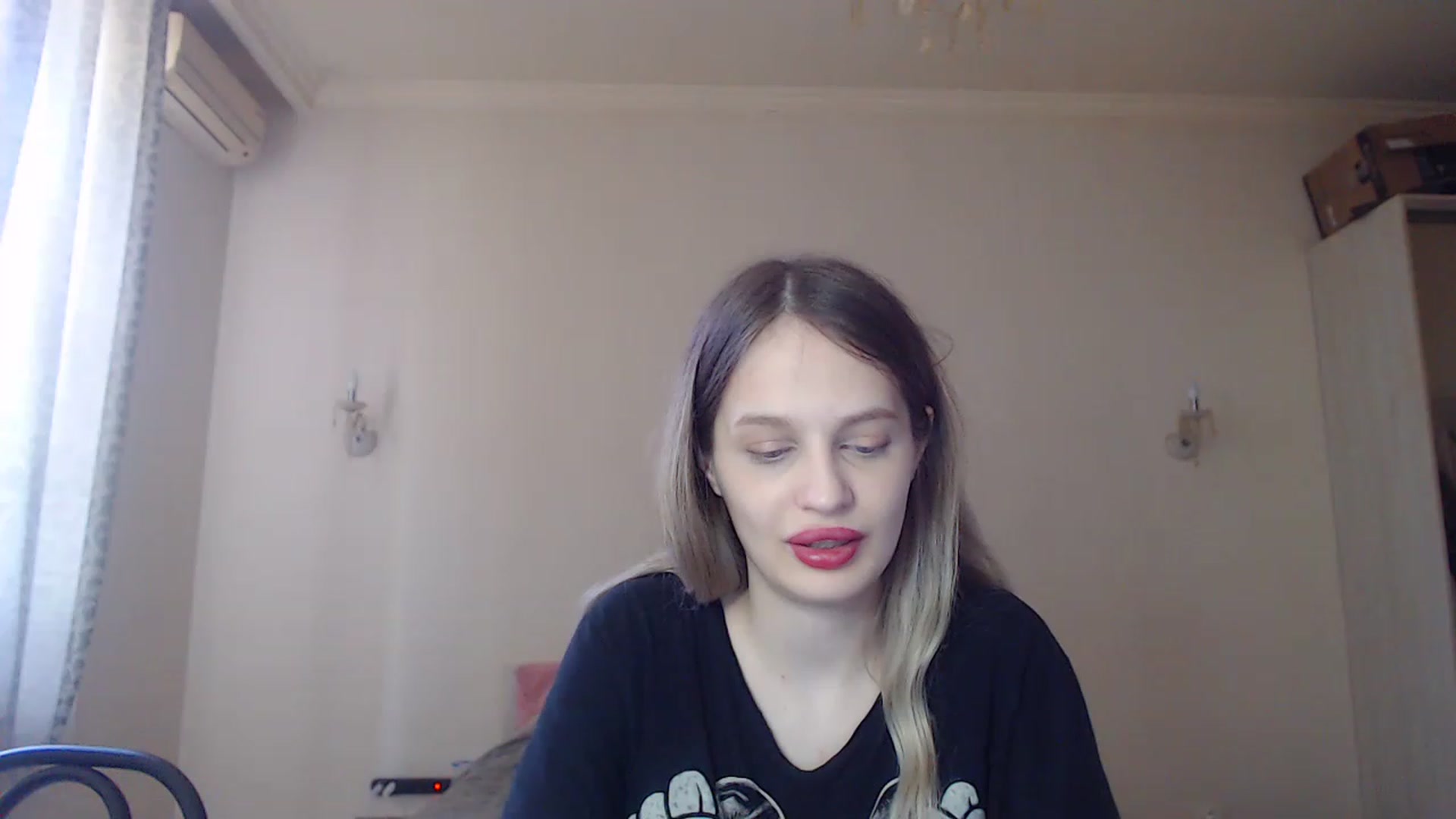 Gallery image thumbnail from Lola_vi's myfreecams stream on, 06/05/2023, 11:12 image 18 of 20