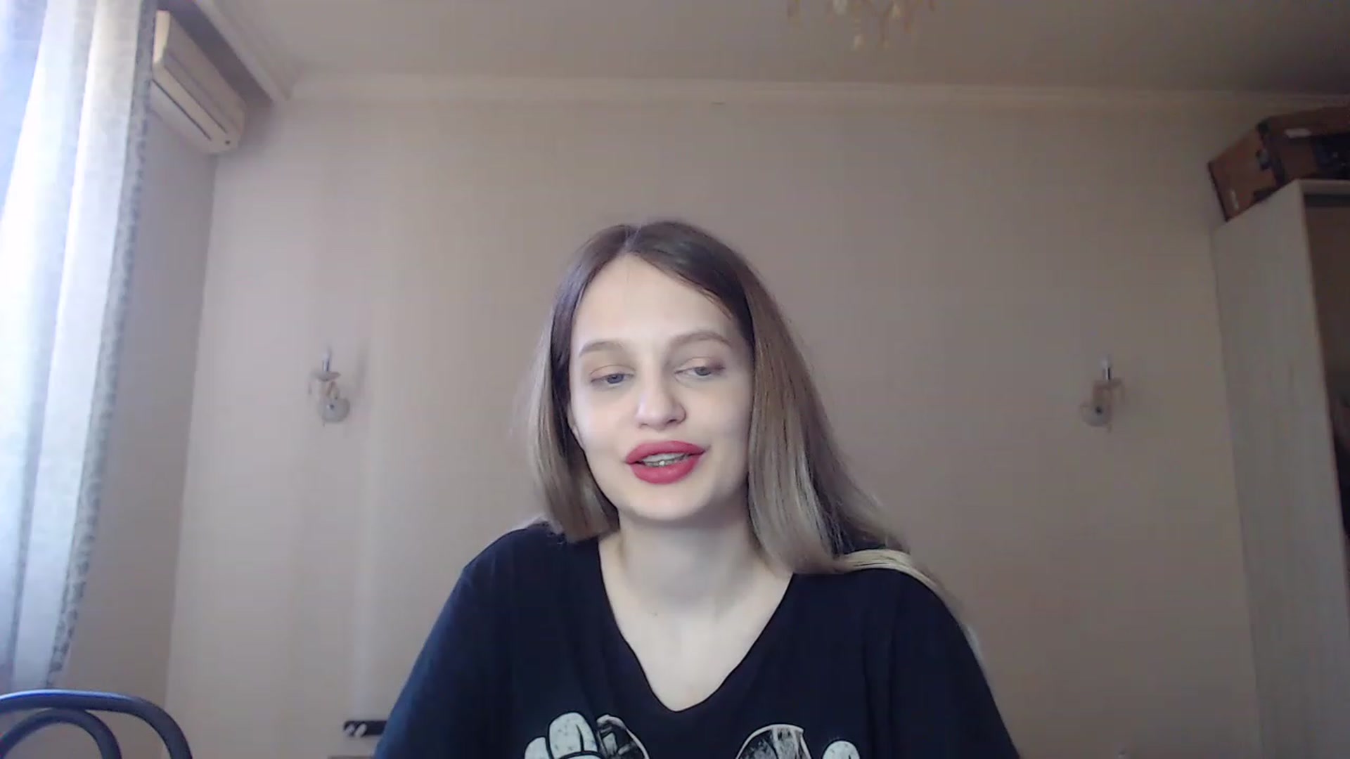 Gallery image thumbnail from Lola_vi's myfreecams stream on, 06/05/2023, 11:12 image 7 of 20