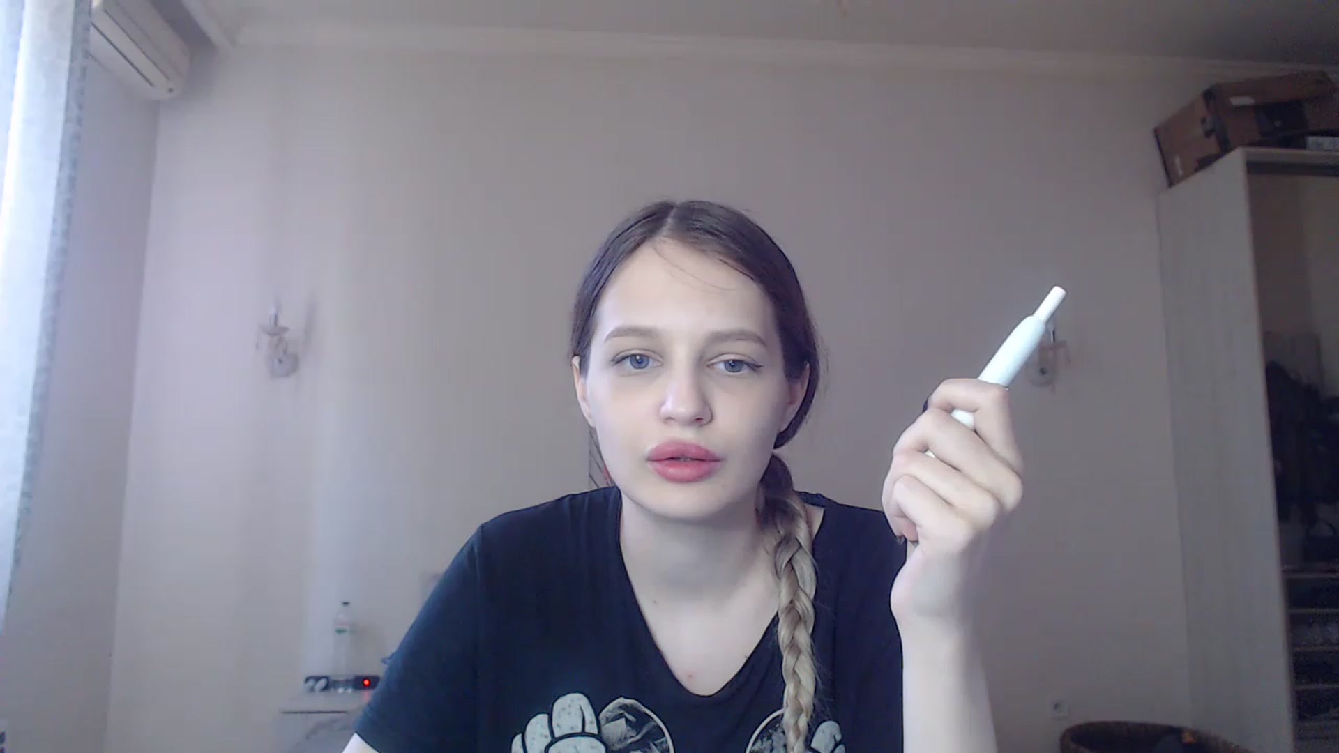 Gallery image thumbnail from Lola_vi's myfreecams stream on, 06/09/2023, 12:34 image 20 of 20