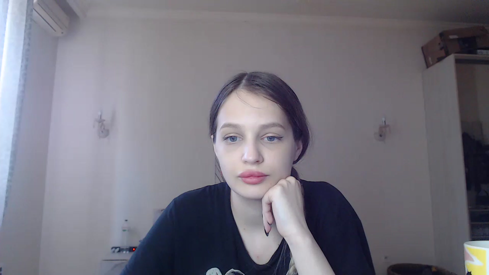 Gallery image thumbnail from Lola_vi's myfreecams stream on, 06/09/2023, 12:34 image 11 of 20