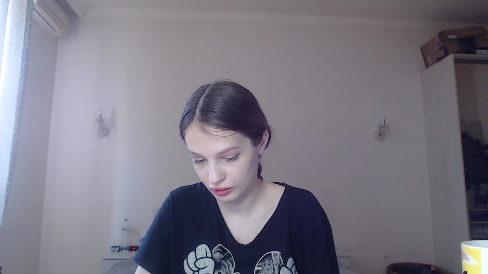 Gallery image thumbnail from Lola_vi's myfreecams stream on, 06/09/2023, 12:34 image 14 of 20