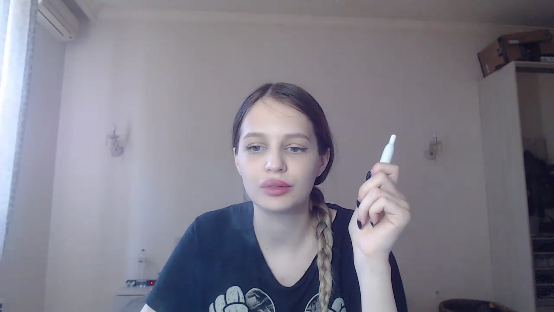 Gallery image thumbnail from Lola_vi's myfreecams stream on, 06/09/2023, 12:34 image 19 of 20