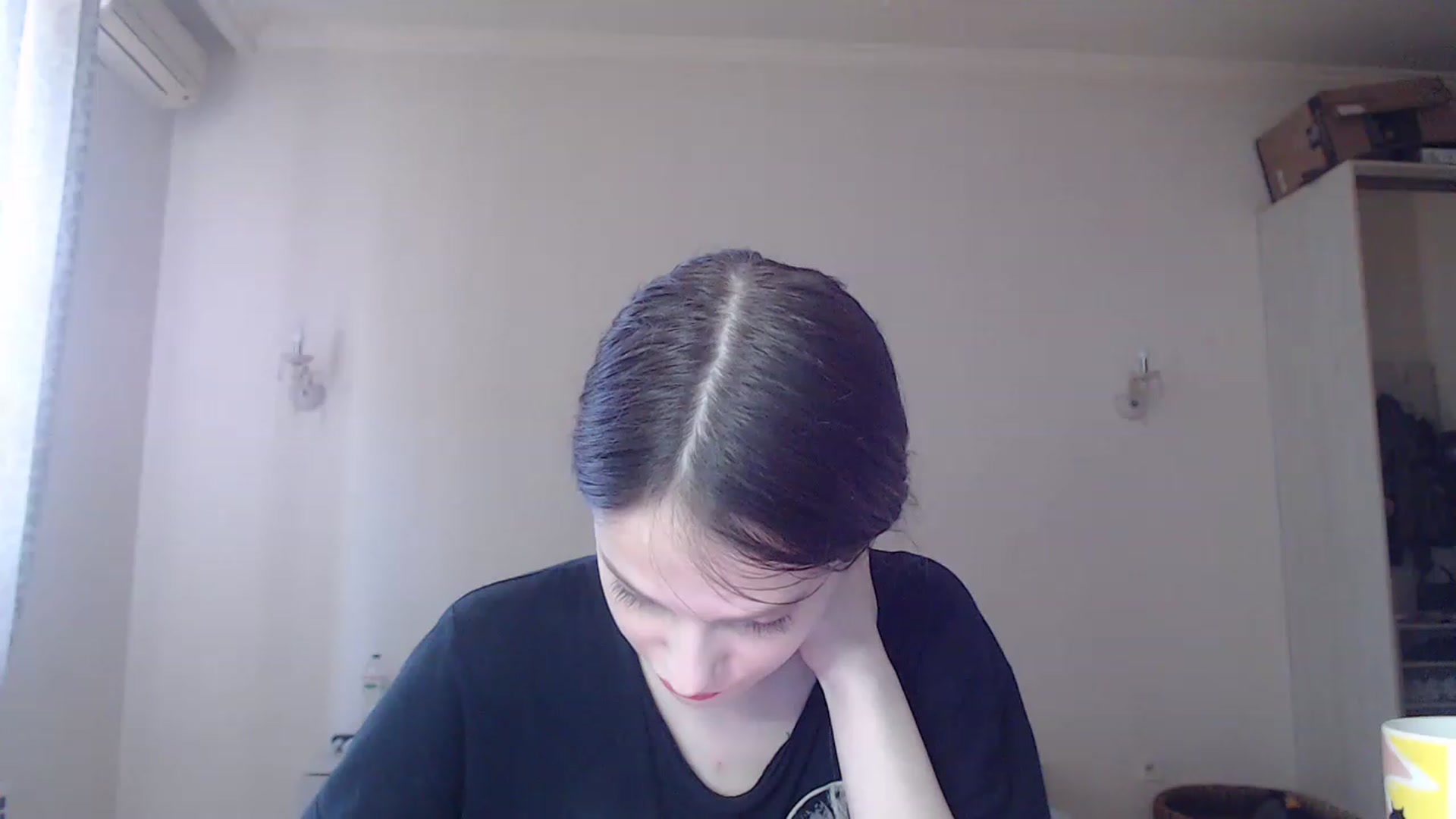 Gallery image thumbnail from Lola_vi's myfreecams stream on, 06/09/2023, 12:34 image 13 of 20