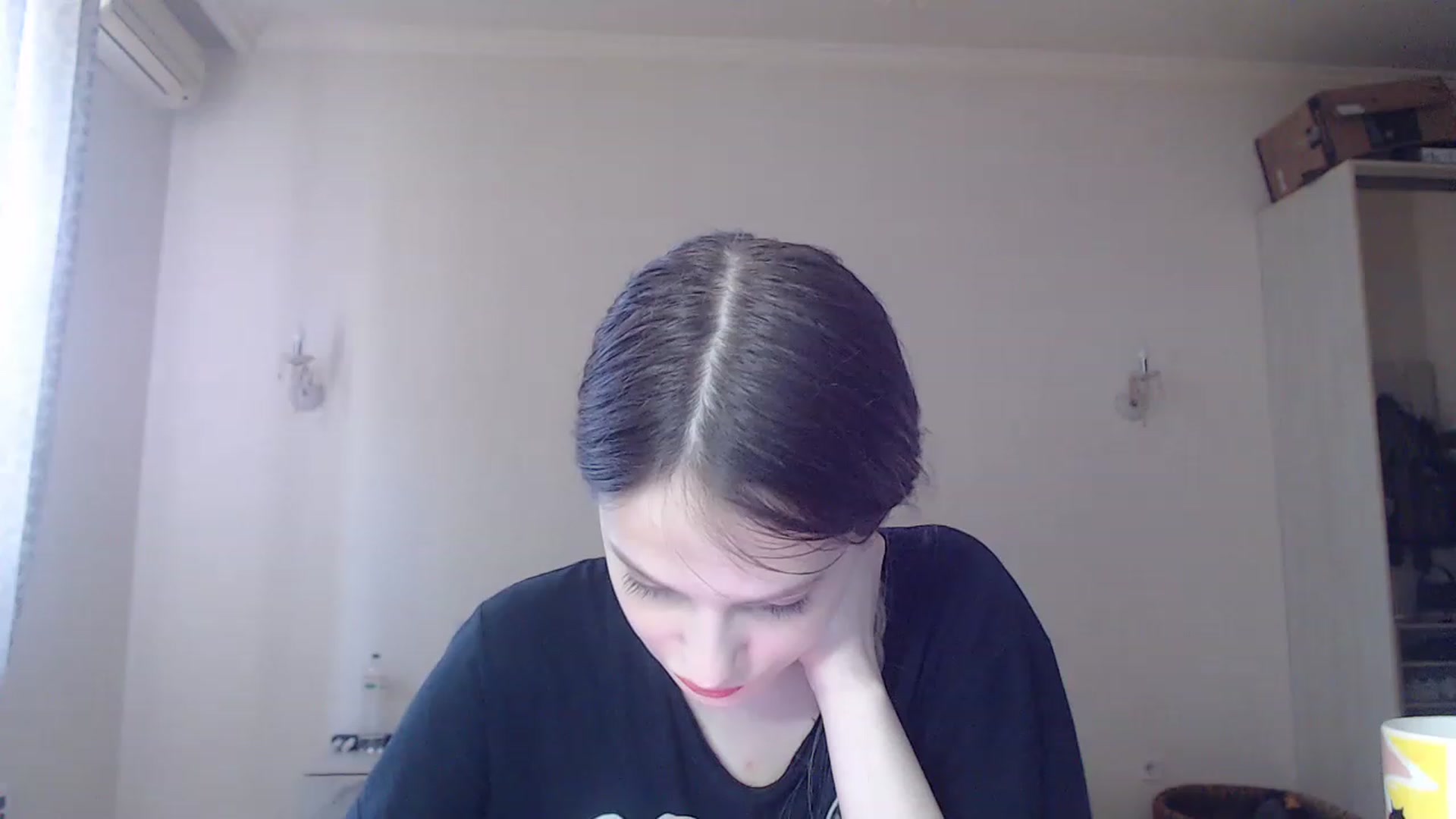 Gallery image thumbnail from Lola_vi's myfreecams stream on, 06/09/2023, 12:34 image 10 of 20