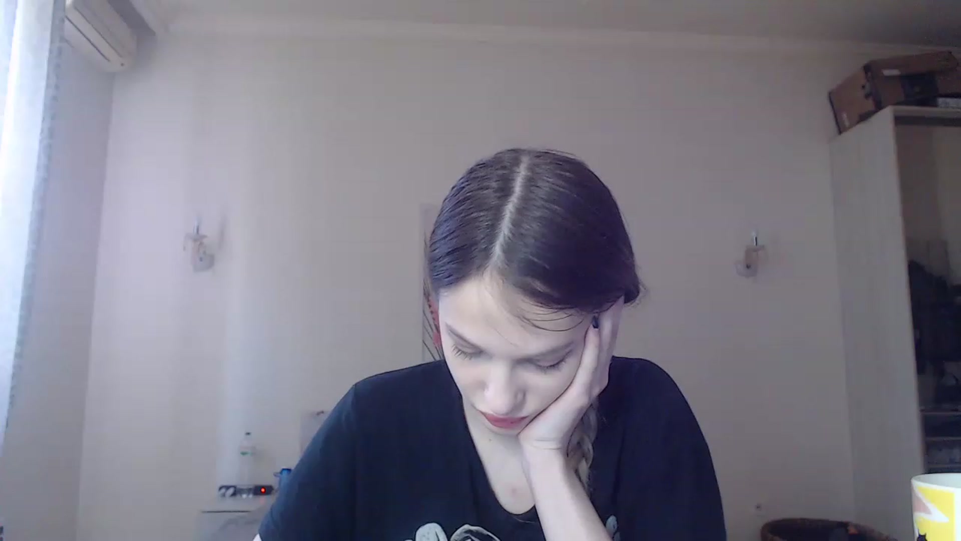 Gallery image thumbnail from Lola_vi's myfreecams stream on, 06/09/2023, 12:34 image 4 of 20