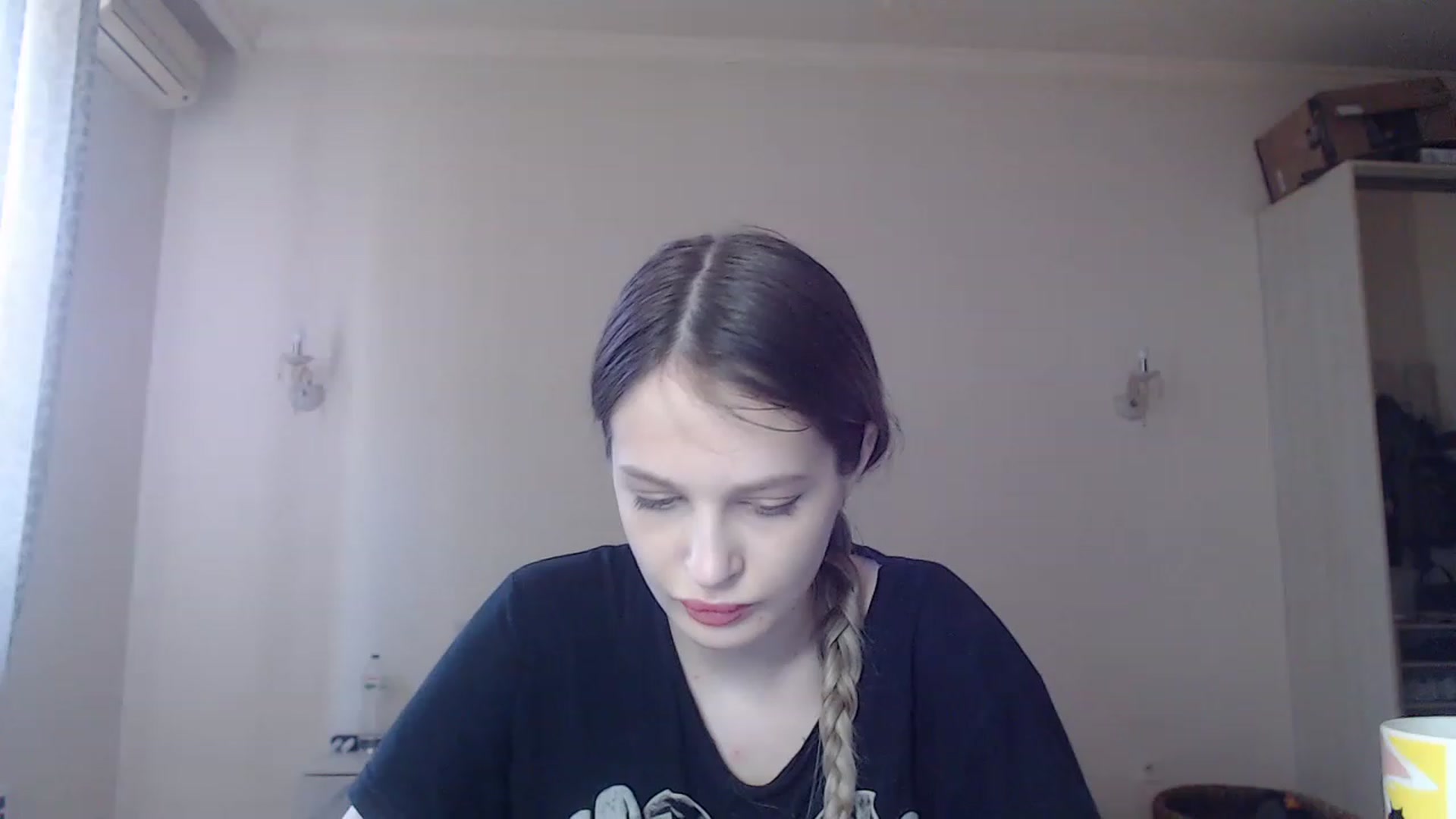 Gallery image thumbnail from Lola_vi's myfreecams stream on, 06/09/2023, 12:34 image 2 of 20