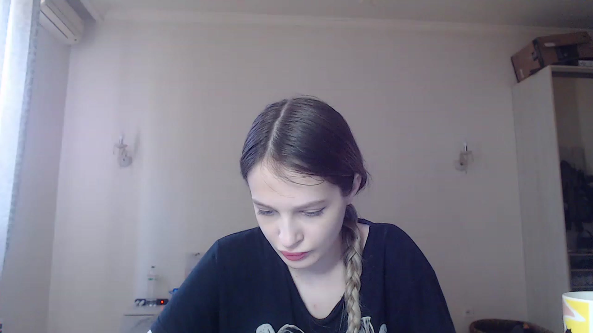 Gallery image thumbnail from Lola_vi's myfreecams stream on, 06/09/2023, 12:34 image 1 of 20