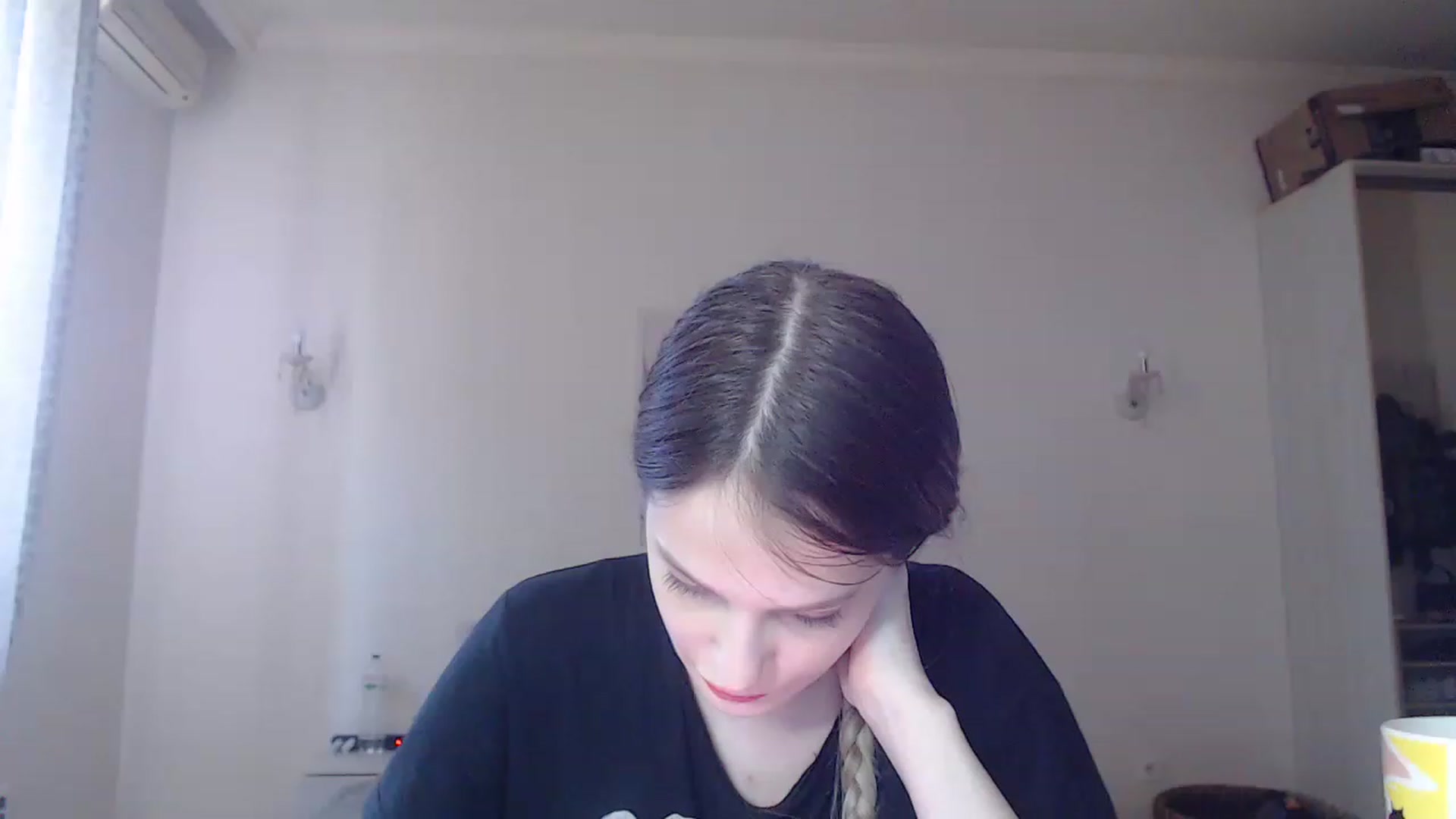 Gallery image thumbnail from Lola_vi's myfreecams stream on, 06/09/2023, 12:34 image 9 of 20