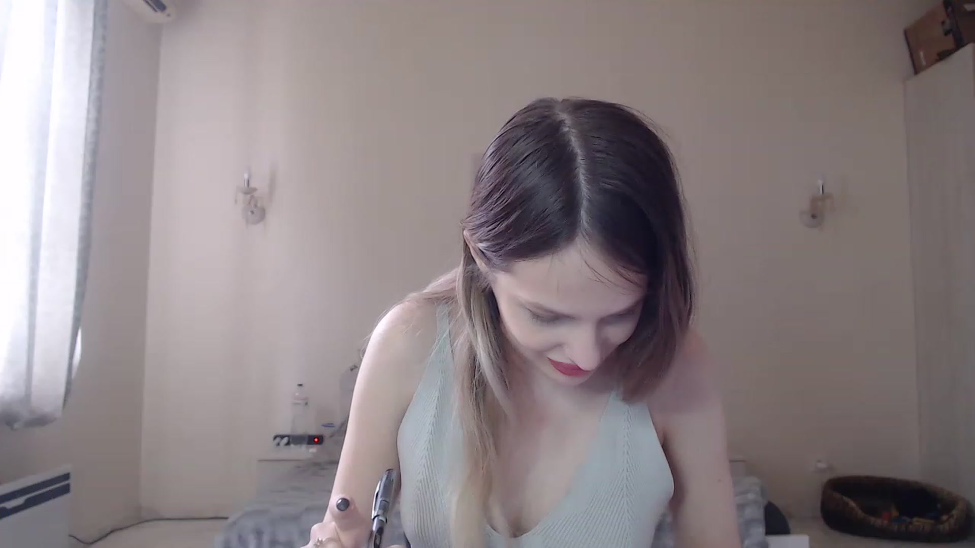 Gallery image thumbnail from Lola_vi's myfreecams stream on, 06/11/2023, 11:23 image 9 of 20