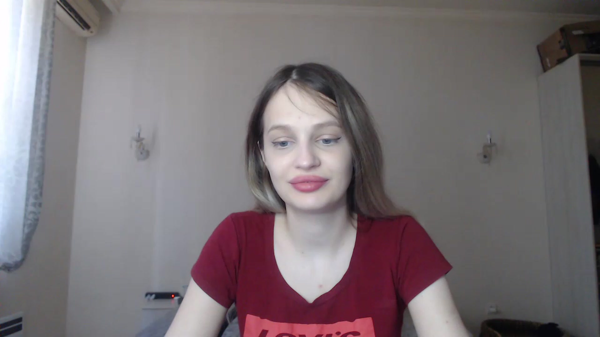 Gallery image thumbnail from Lola_vi's myfreecams stream on, 06/17/2023, 11:40 image 12 of 20