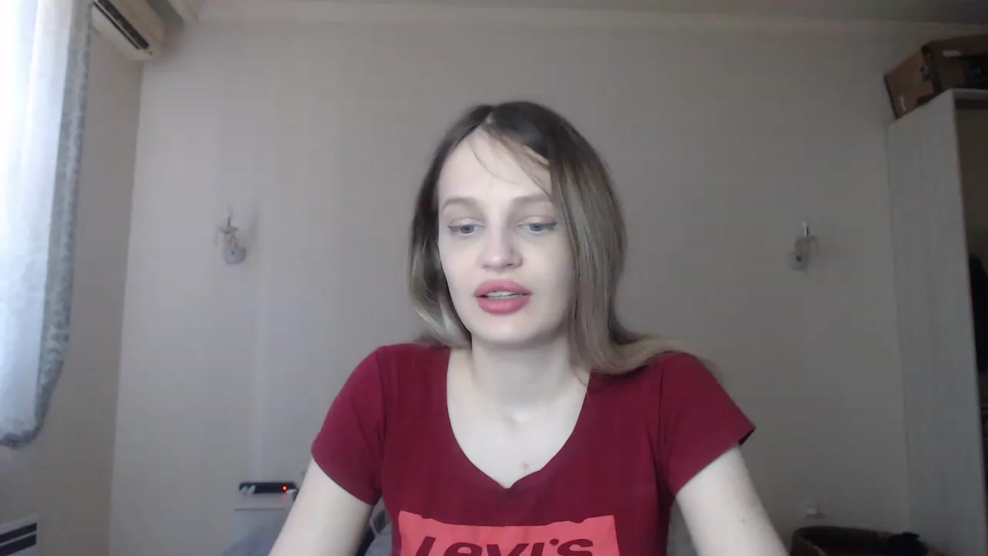 Gallery image thumbnail from Lola_vi's myfreecams stream on, 06/17/2023, 11:40 image 14 of 20