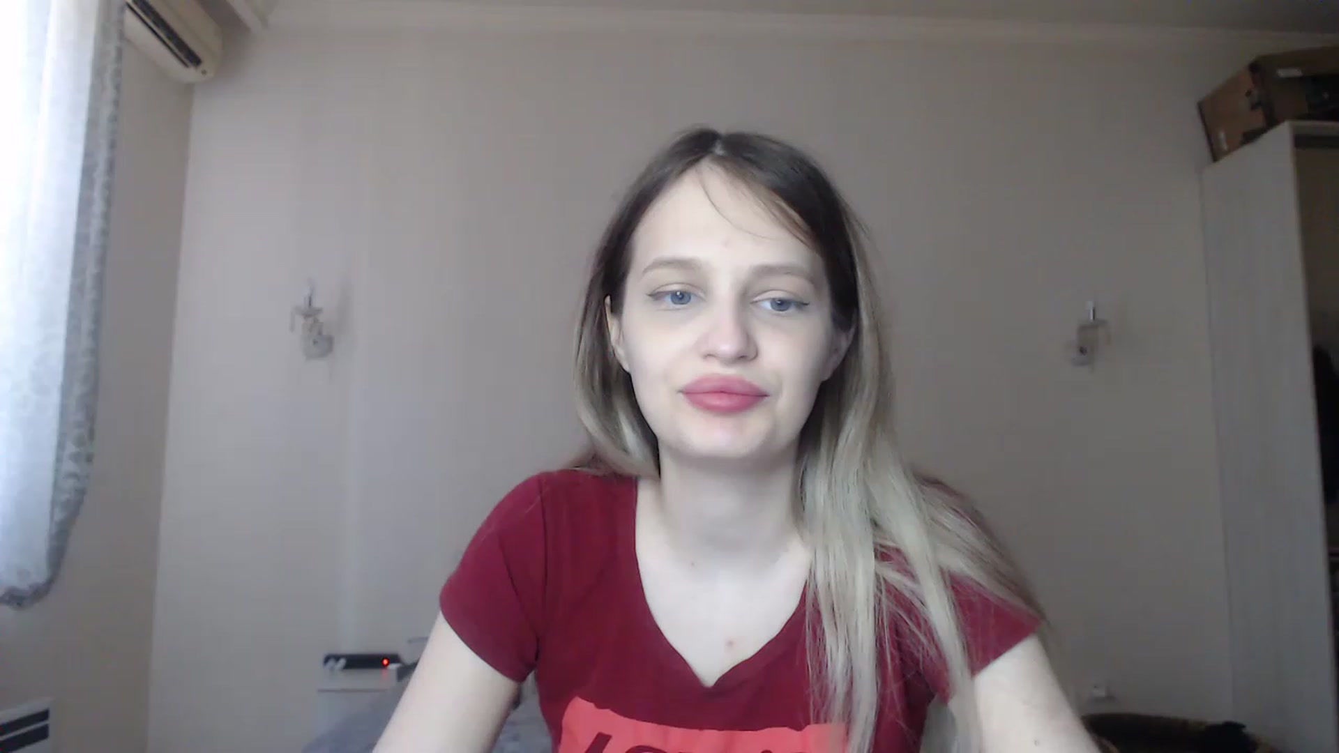 Gallery image thumbnail from Lola_vi's myfreecams stream on, 06/17/2023, 11:40 image 20 of 20