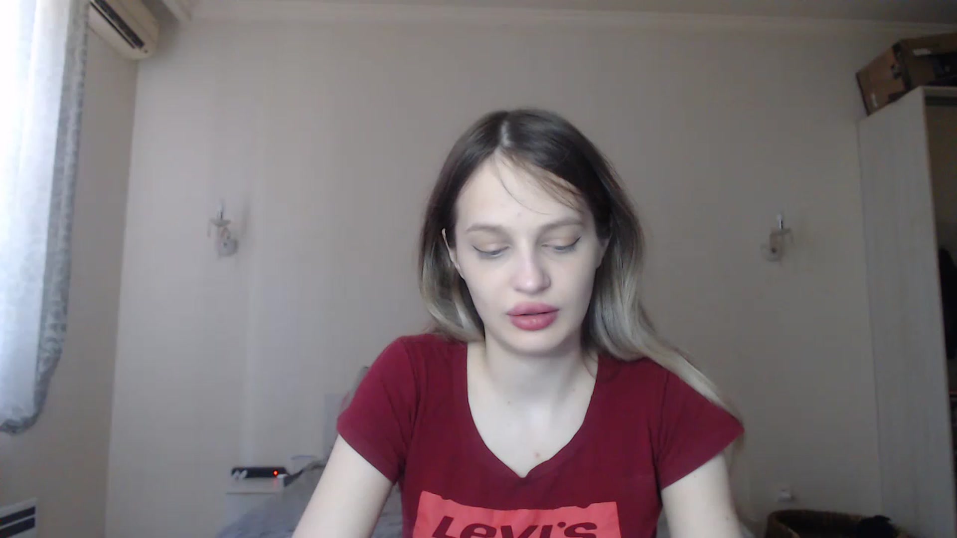 Gallery image thumbnail from Lola_vi's myfreecams stream on, 06/17/2023, 11:40 image 16 of 20