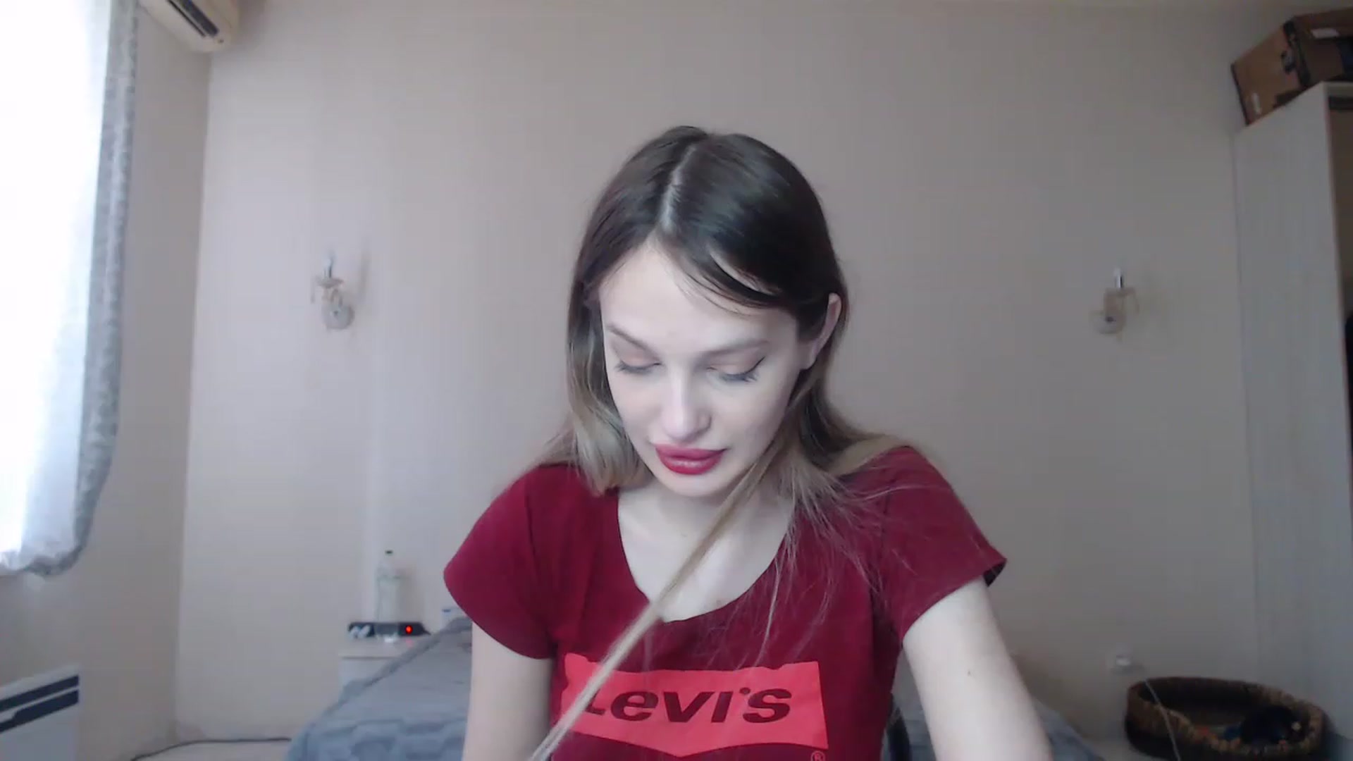 Gallery image thumbnail from Lola_vi's myfreecams stream on, 06/18/2023, 12:13 image 5 of 20