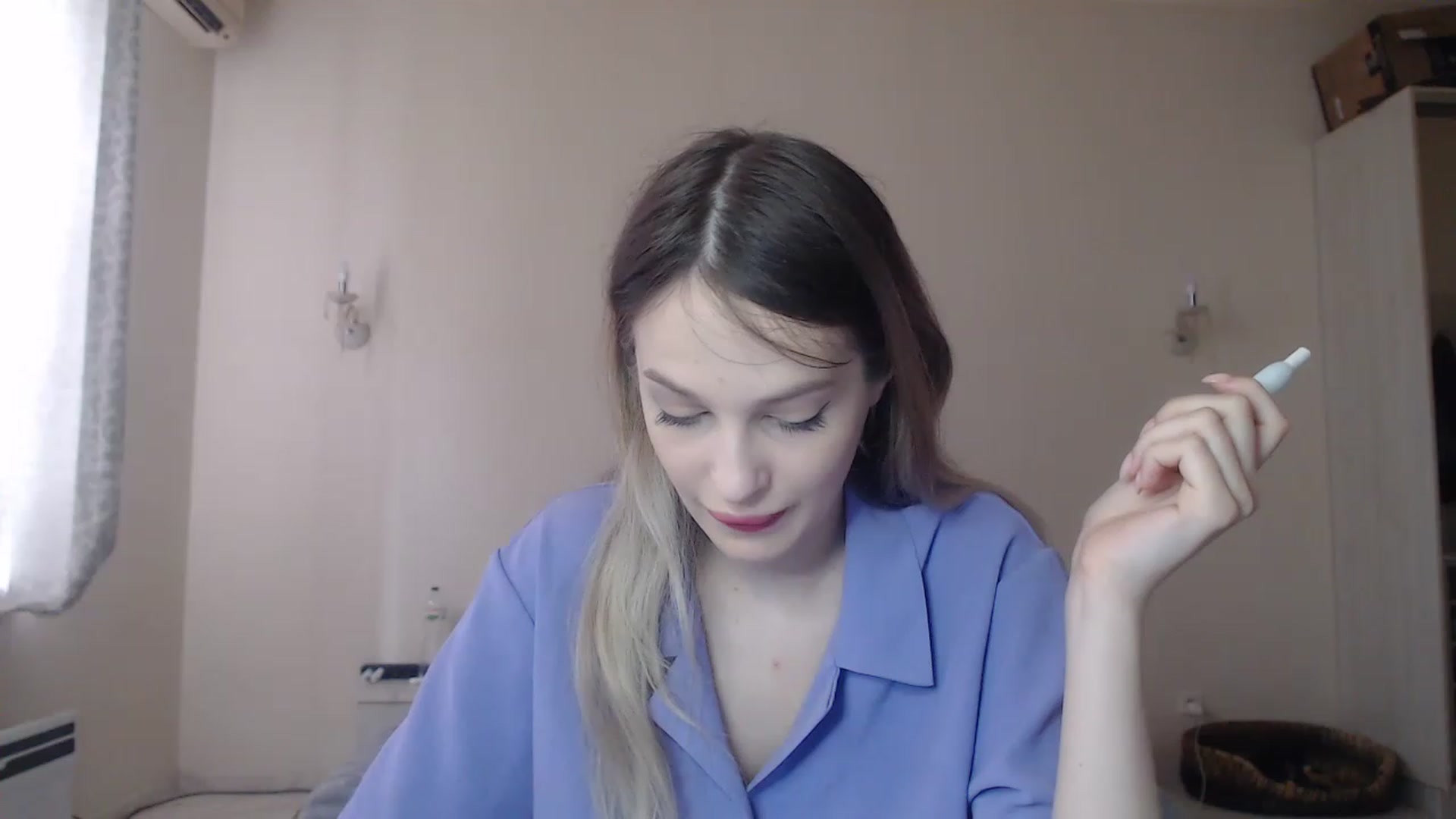Gallery image thumbnail from Lola_vi's myfreecams stream on, 06/19/2023, 11:13 image 1 of 20