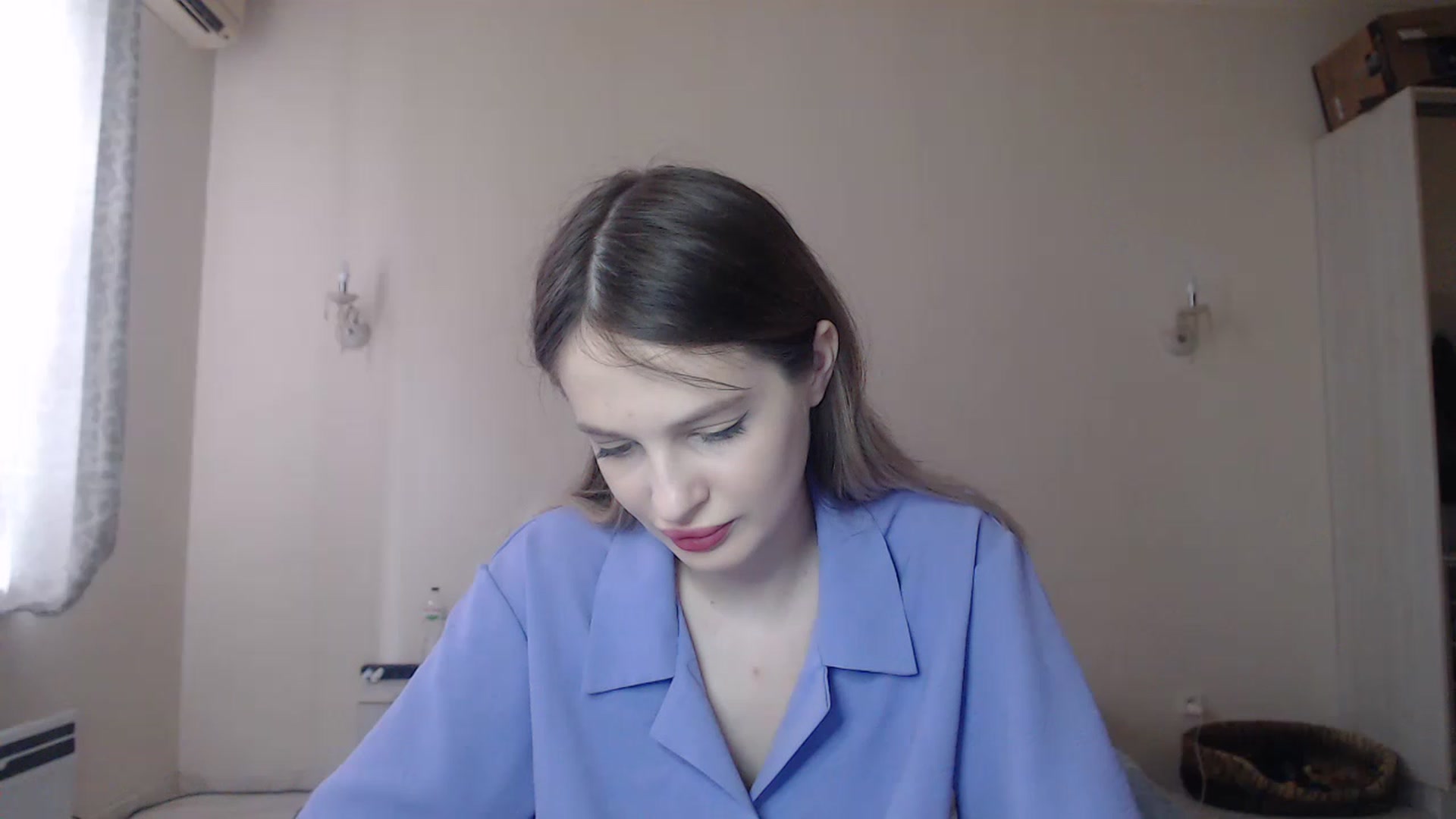 Gallery image thumbnail from Lola_vi's myfreecams stream on, 06/19/2023, 11:13 image 19 of 20