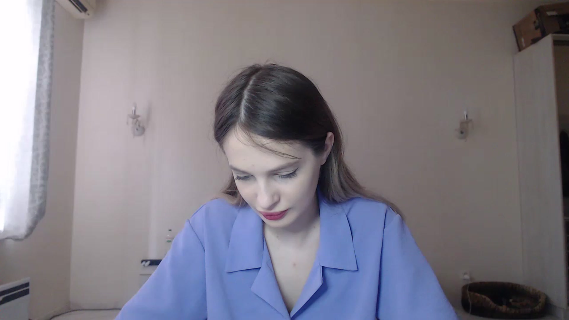 Gallery image thumbnail from Lola_vi's myfreecams stream on, 06/19/2023, 11:13 image 18 of 20