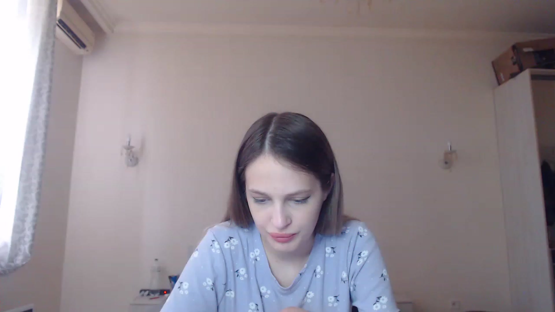 Gallery image thumbnail from Lola_vi's myfreecams stream on, 06/25/2023, 12:02 image 12 of 20