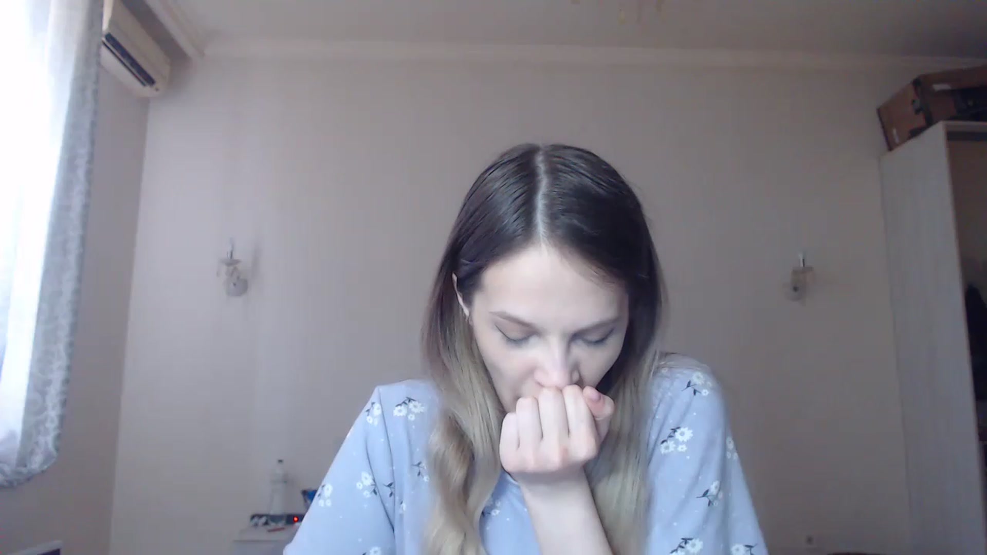 Gallery image thumbnail from Lola_vi's myfreecams stream on, 06/25/2023, 12:02 image 2 of 20