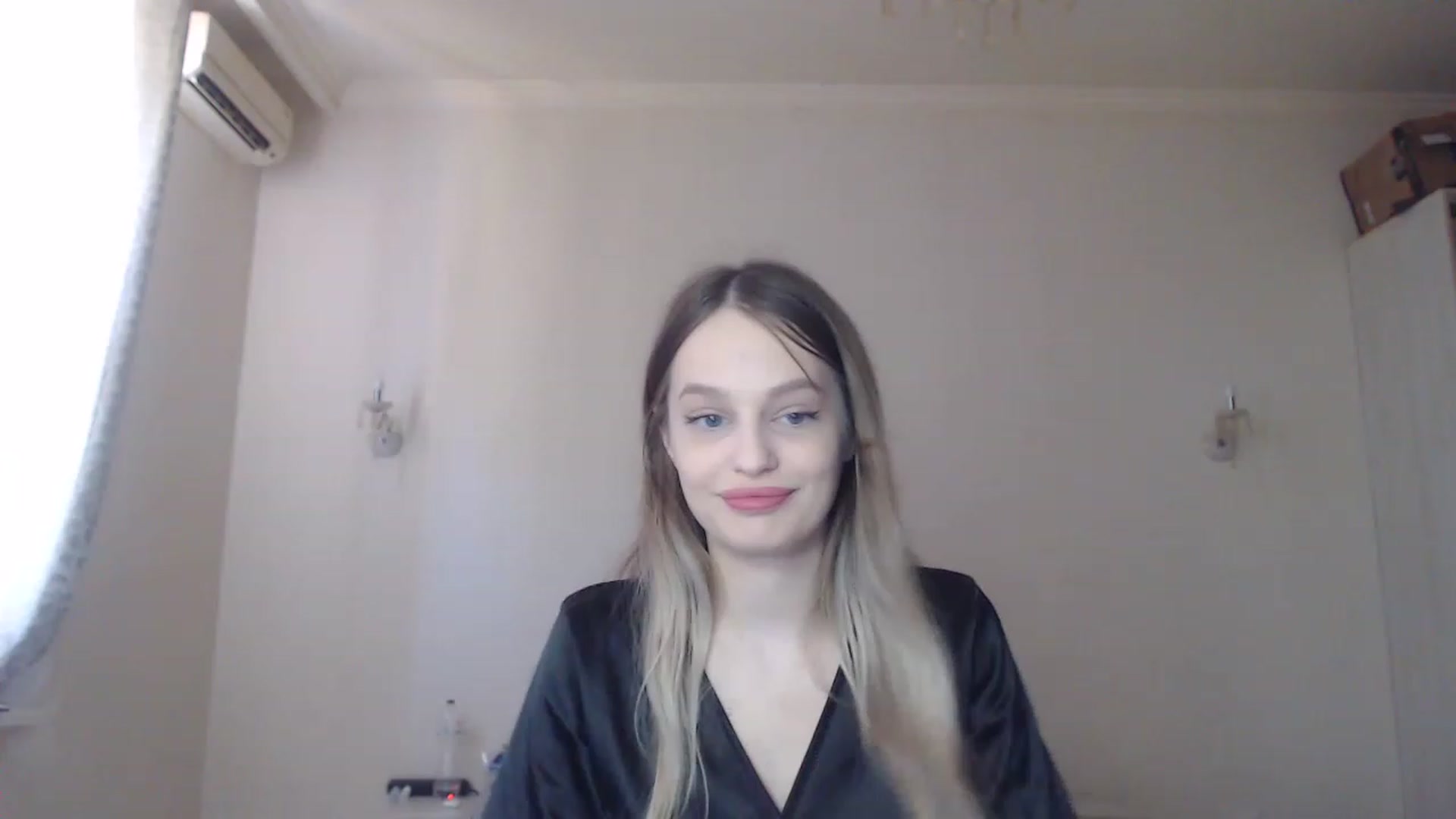 Gallery image thumbnail from Lola_vi's myfreecams stream on, 07/15/2023, 10:39 image 6 of 20