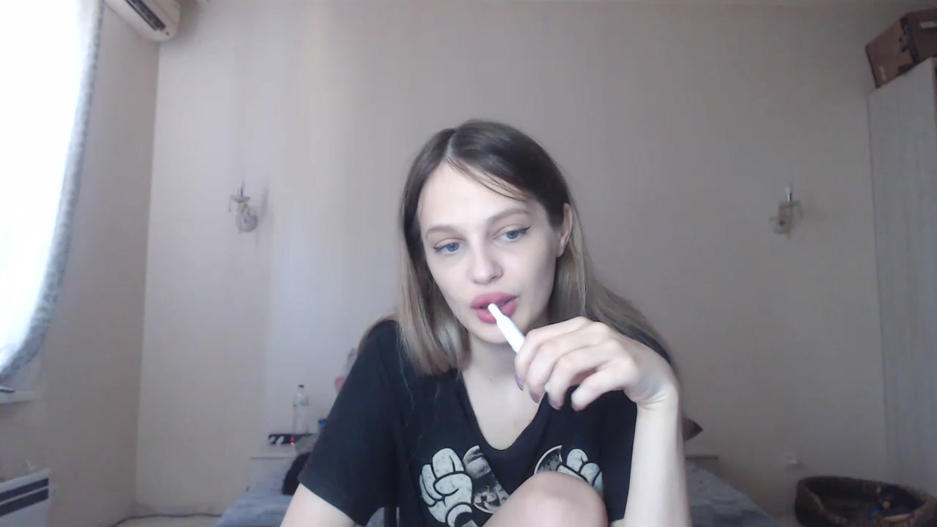 Gallery image thumbnail from Lola_vi's myfreecams stream on, 07/16/2023, 12:36 image 8 of 20