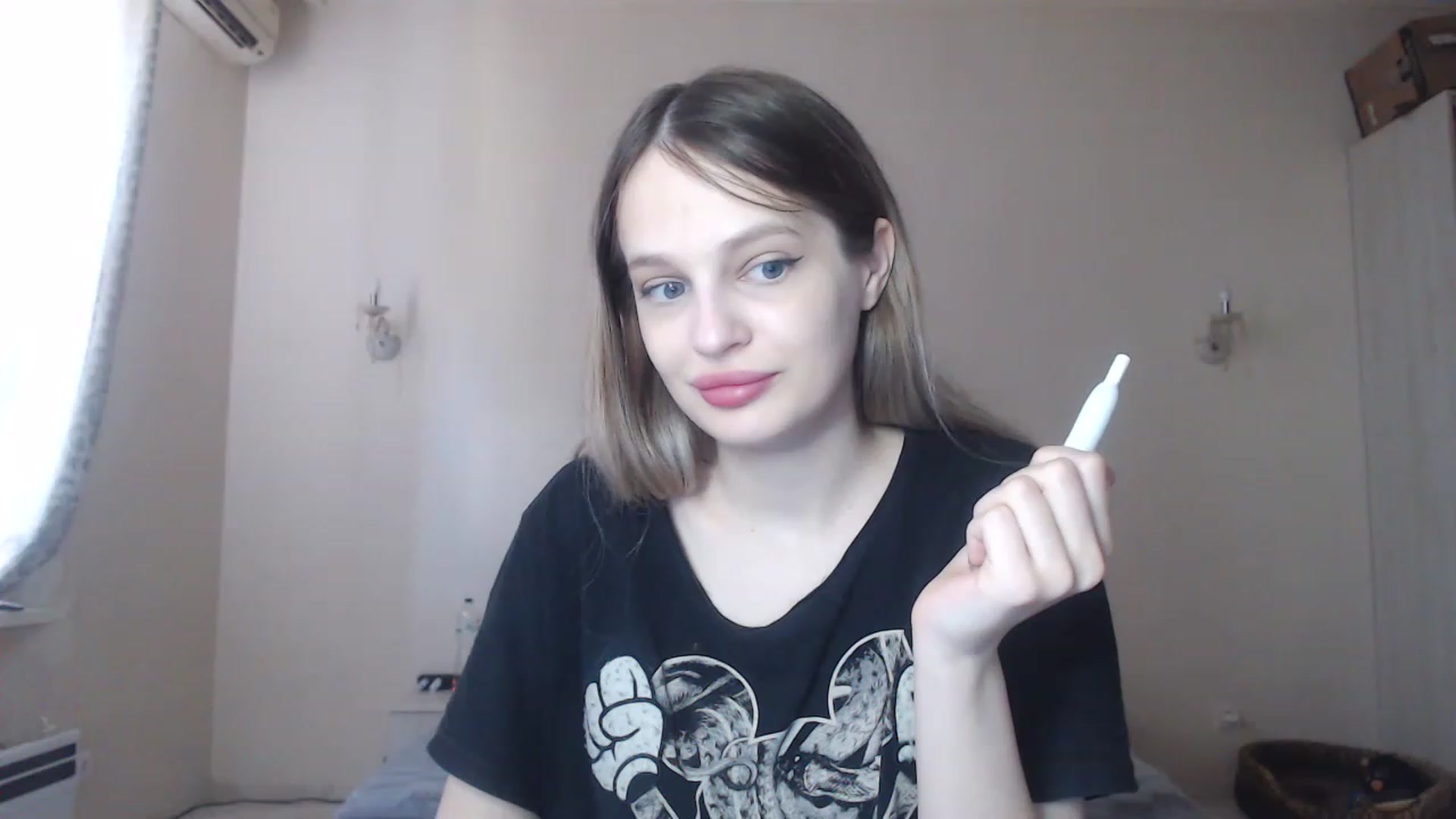 Gallery image thumbnail from Lola_vi's myfreecams stream on, 07/16/2023, 12:36 image 2 of 20