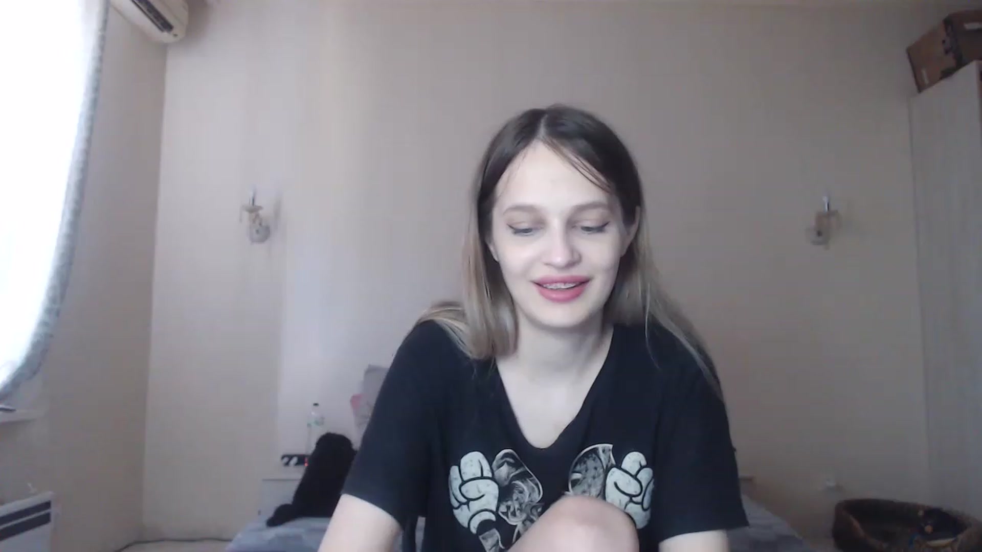 Gallery image thumbnail from Lola_vi's myfreecams stream on, 07/16/2023, 12:36 image 6 of 20