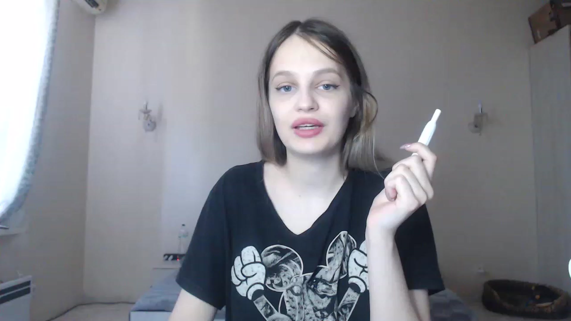 Gallery image thumbnail from Lola_vi's myfreecams stream on, 07/16/2023, 12:36 image 19 of 20