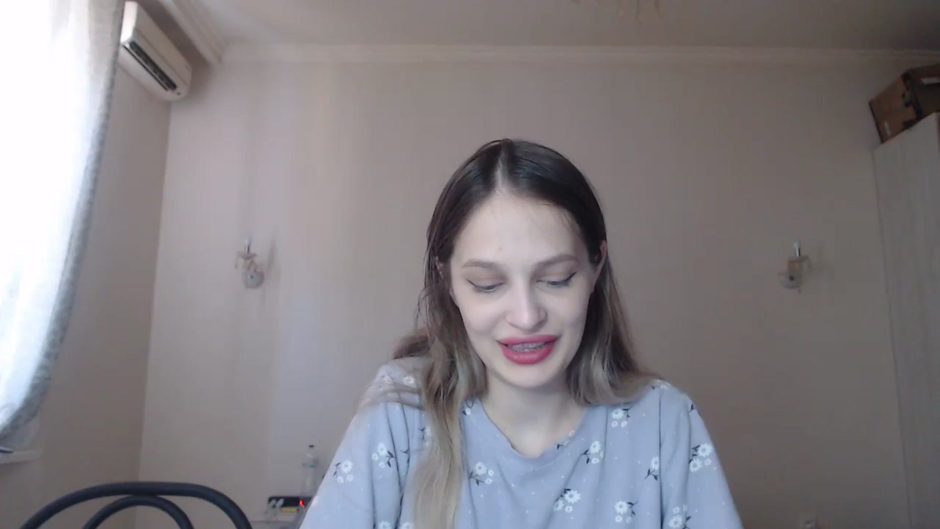 Gallery image thumbnail from Lola_vi's myfreecams stream on, 07/22/2023, 11:39 image 1 of 20