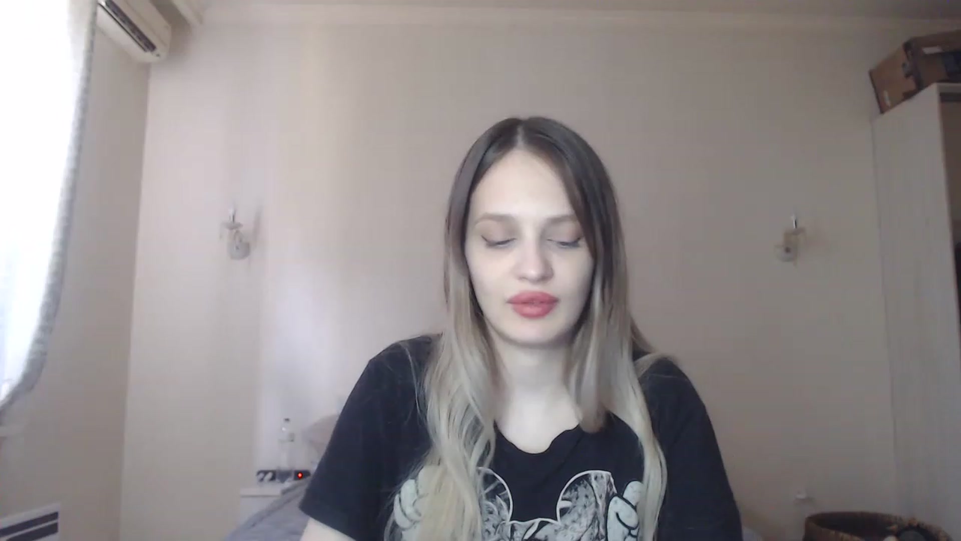 Gallery image thumbnail from Lola_vi's myfreecams stream on, 07/28/2023, 11:19 image 20 of 20