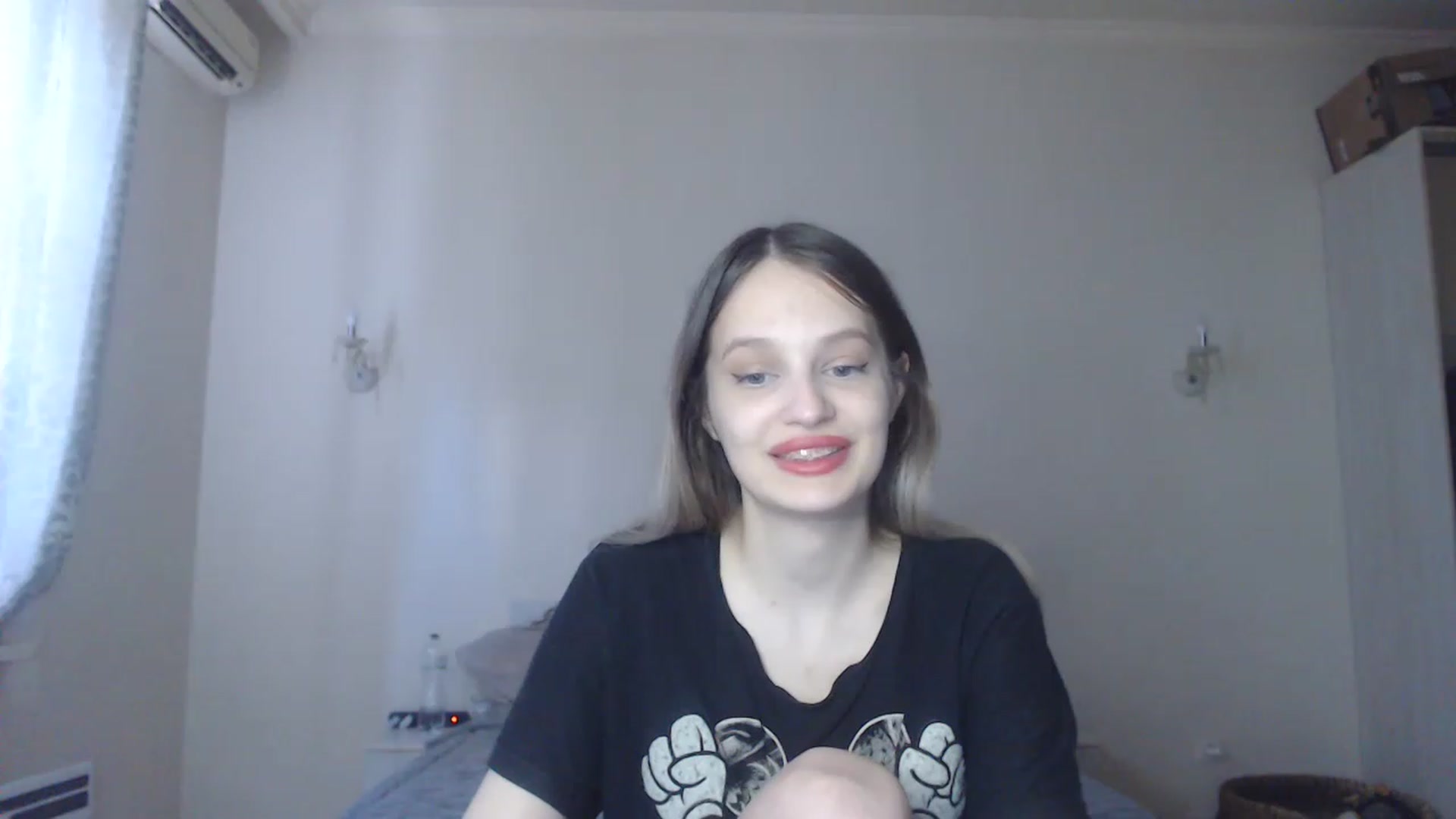 Gallery image thumbnail from Lola_vi's myfreecams stream on, 07/28/2023, 11:19 image 5 of 20