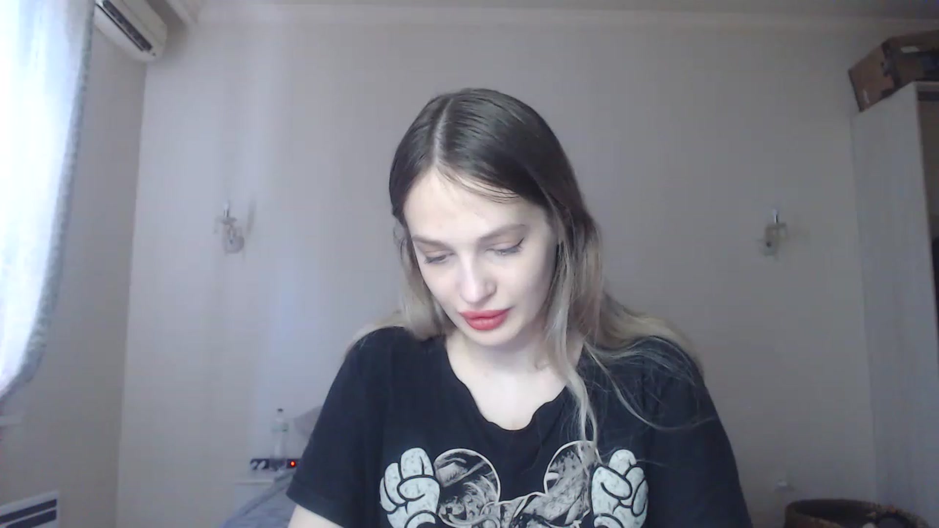 Gallery image thumbnail from Lola_vi's myfreecams stream on, 07/28/2023, 11:19 image 4 of 20