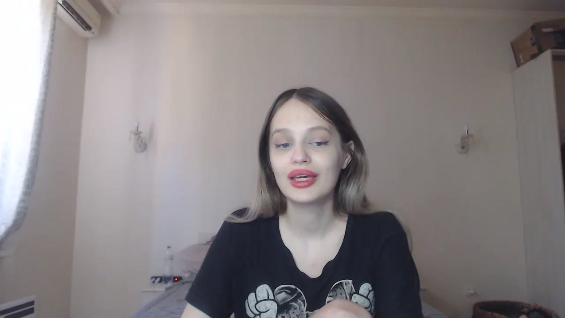 Gallery image thumbnail from Lola_vi's myfreecams stream on, 07/28/2023, 11:19 image 6 of 20