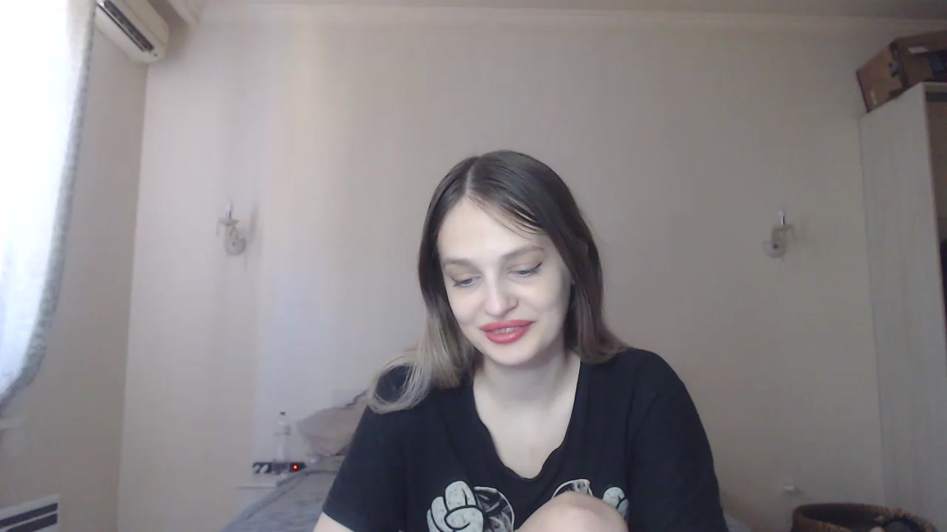 Gallery image thumbnail from Lola_vi's myfreecams stream on, 07/28/2023, 11:19 image 10 of 20