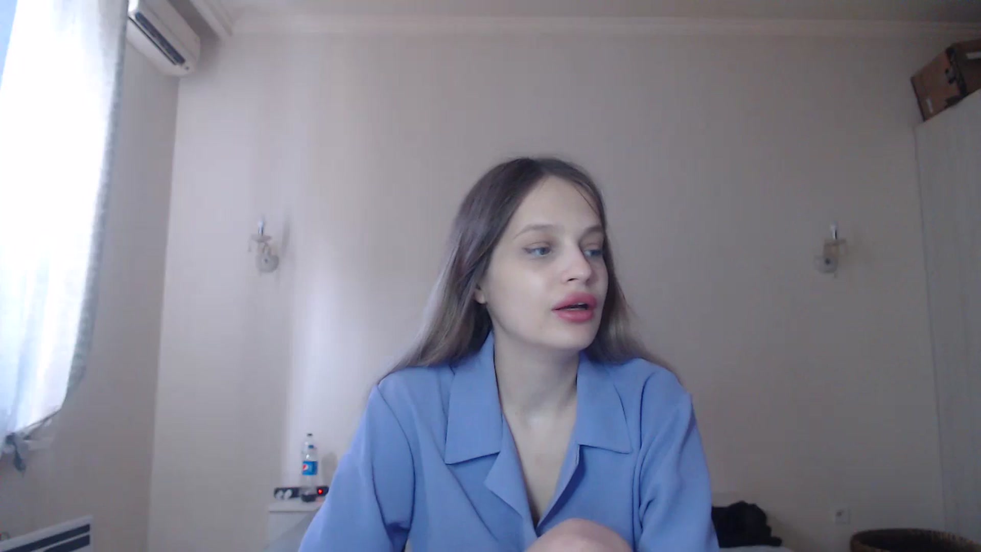 Gallery image thumbnail from Lola_vi's myfreecams stream on, 08/01/2023, 12:09 image 5 of 20