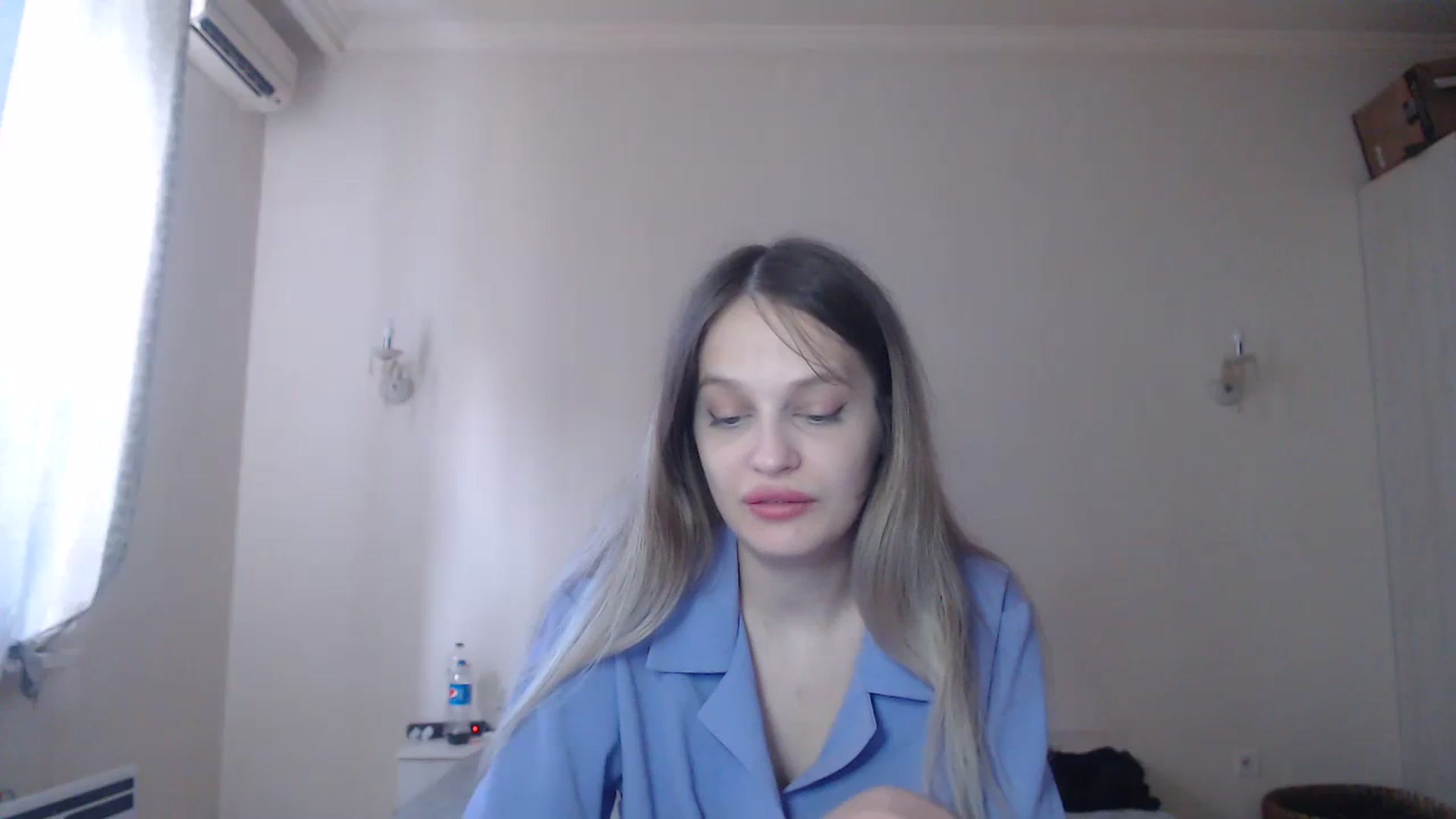Gallery image thumbnail from Lola_vi's myfreecams stream on, 08/01/2023, 12:09 image 7 of 20
