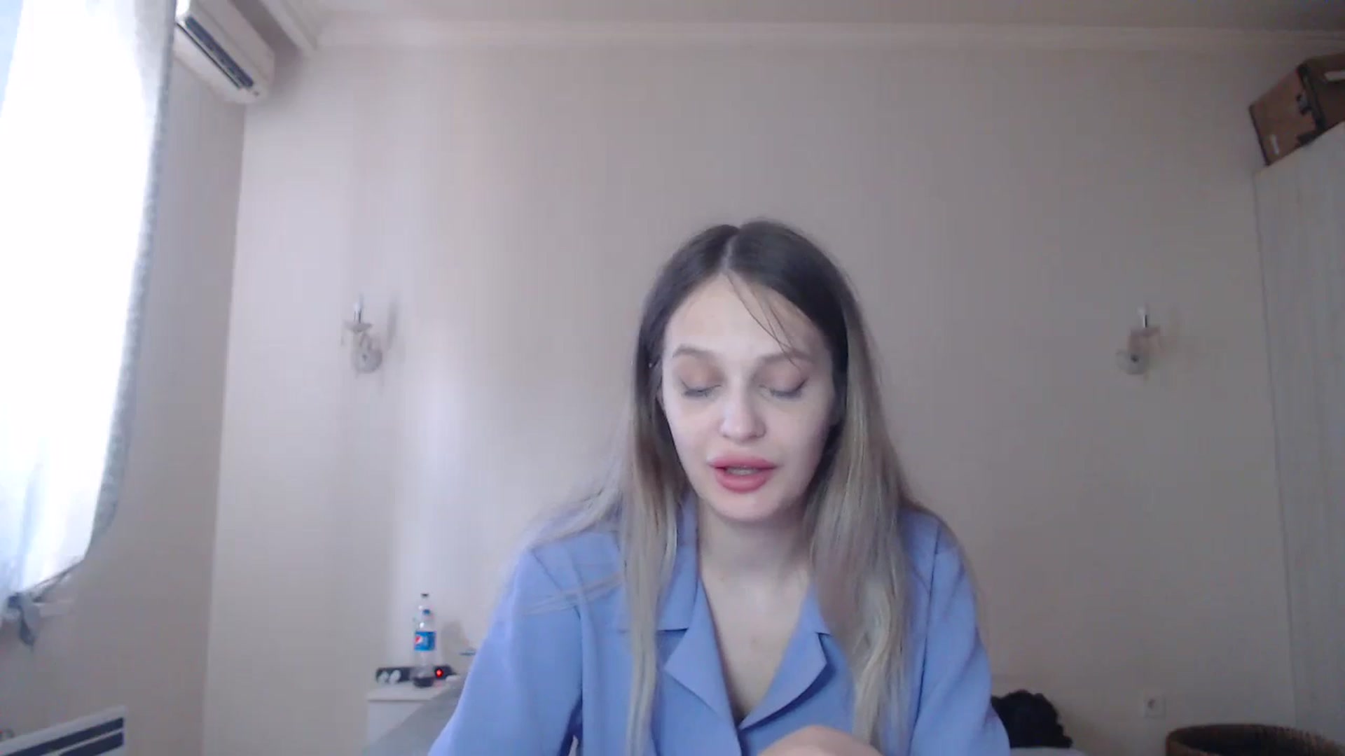 Gallery image thumbnail from Lola_vi's myfreecams stream on, 08/01/2023, 12:09 image 8 of 20