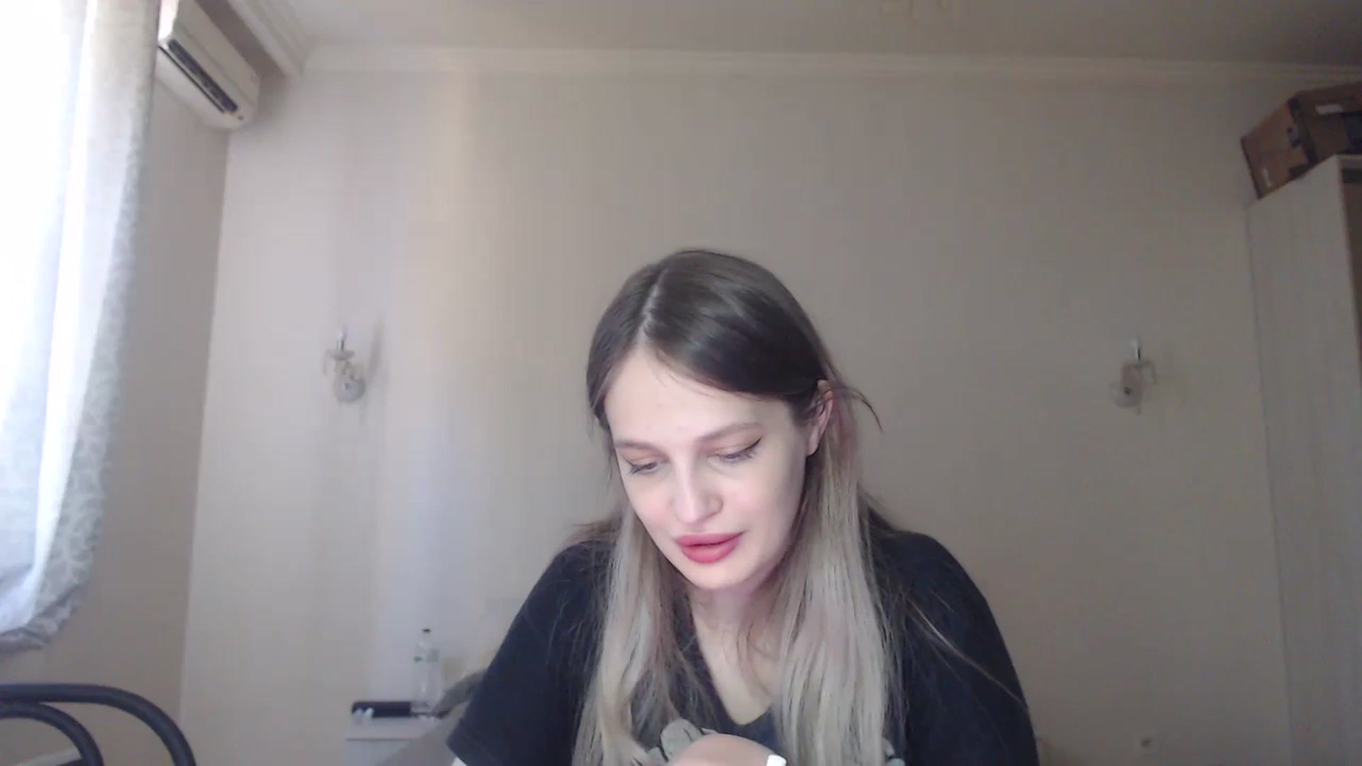 Gallery image thumbnail from Lola_vi's myfreecams stream on, 08/06/2023, 11:11 image 9 of 20