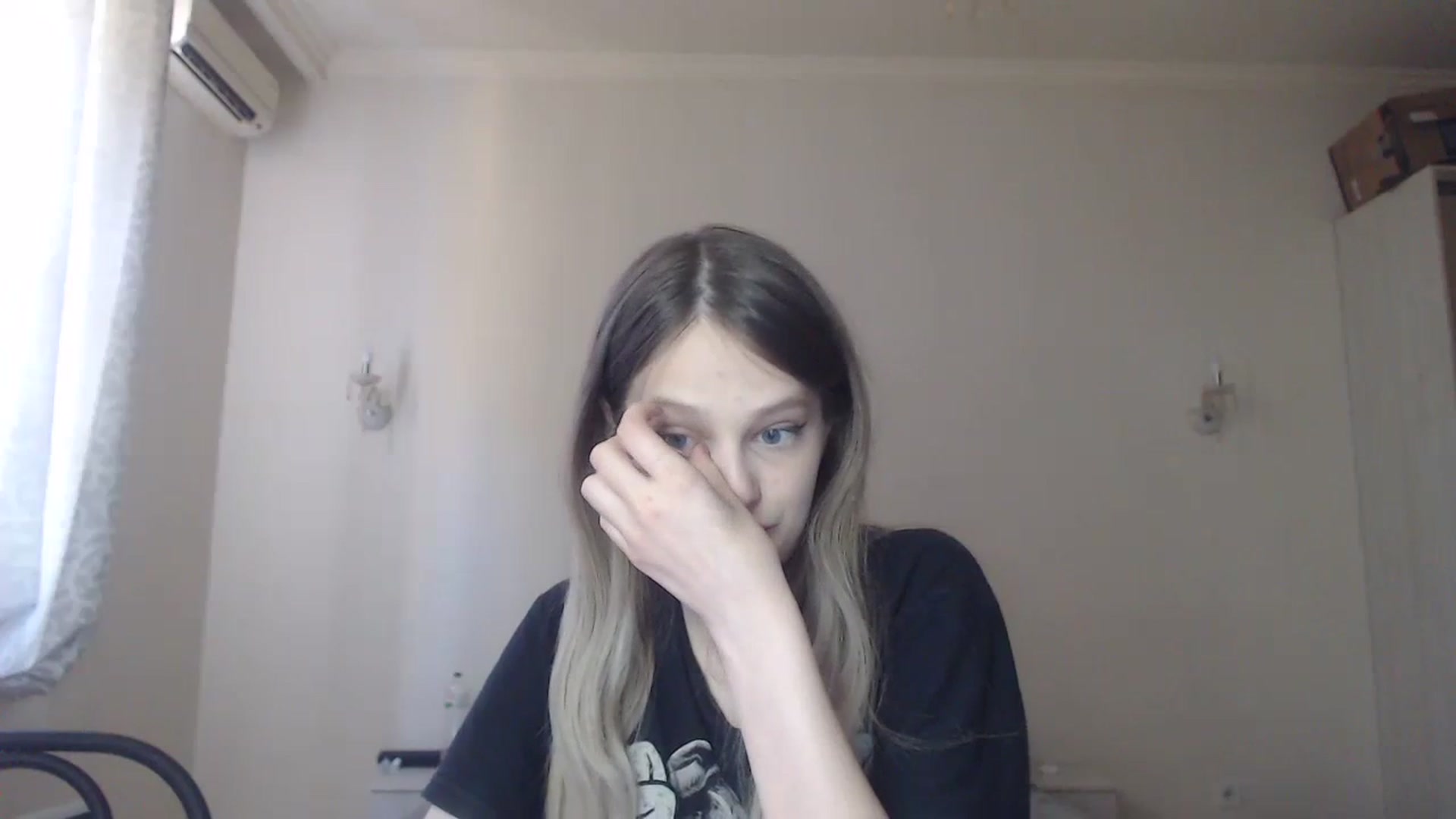 Gallery image thumbnail from Lola_vi's myfreecams stream on, 08/06/2023, 11:11 image 20 of 20