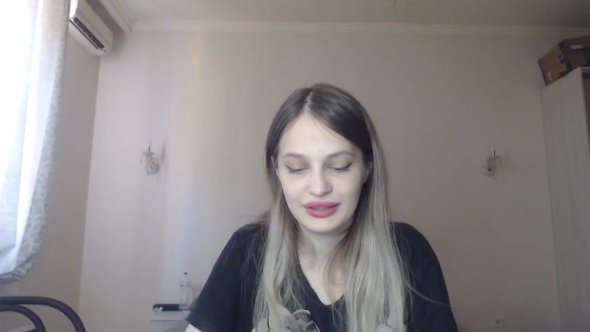 Gallery image thumbnail from Lola_vi's myfreecams stream on, 08/06/2023, 11:11 image 14 of 20