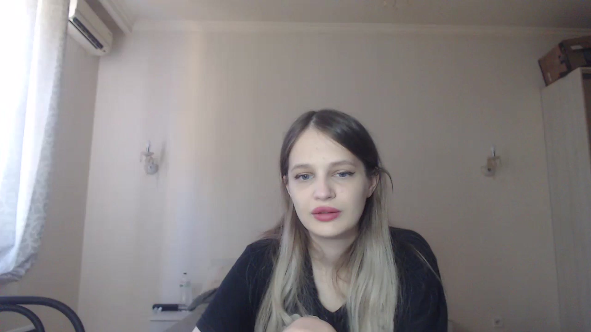 Gallery image thumbnail from Lola_vi's myfreecams stream on, 08/06/2023, 11:11 image 5 of 20