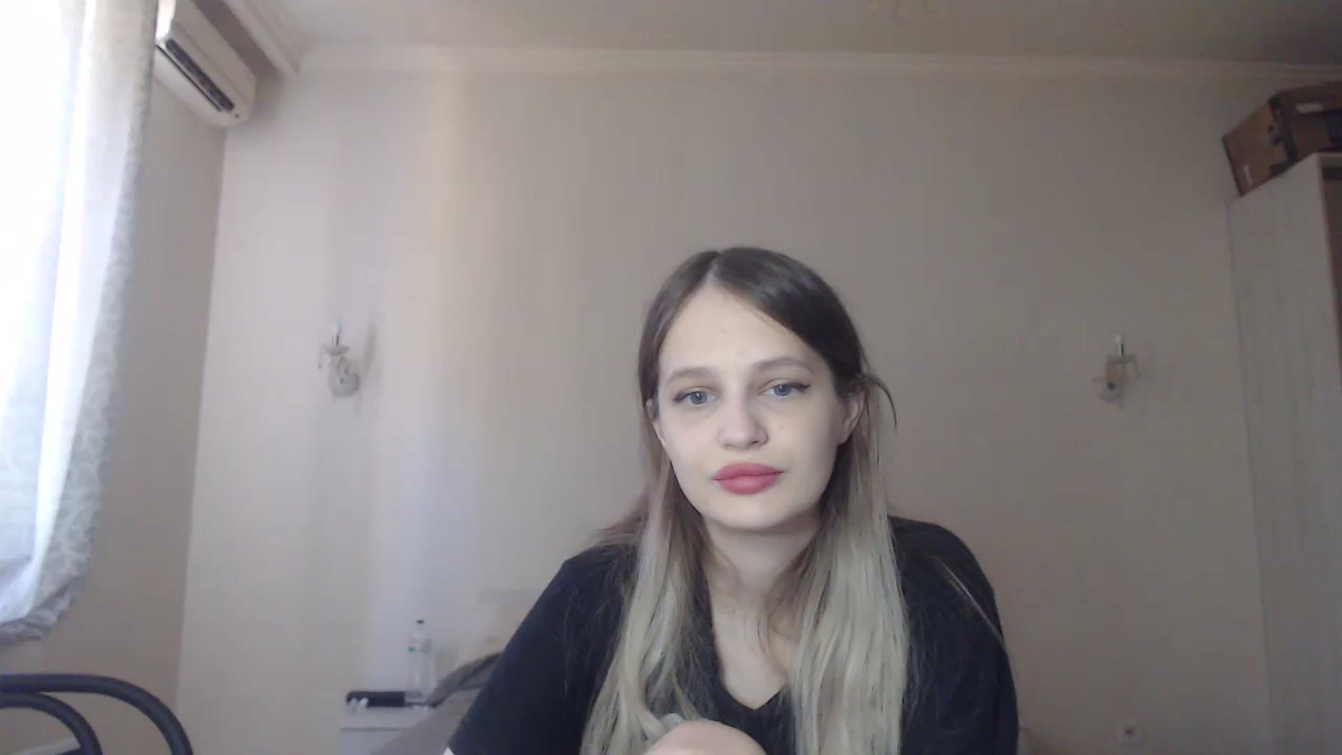 Gallery image thumbnail from Lola_vi's myfreecams stream on, 08/06/2023, 11:11 image 4 of 20