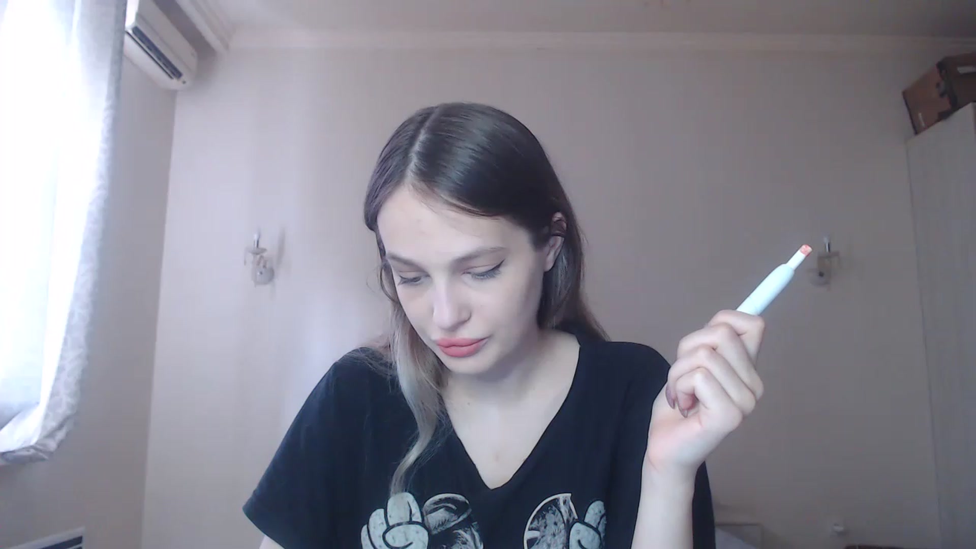 Gallery image thumbnail from Lola_vi's myfreecams stream on, 08/07/2023, 11:24 image 2 of 20