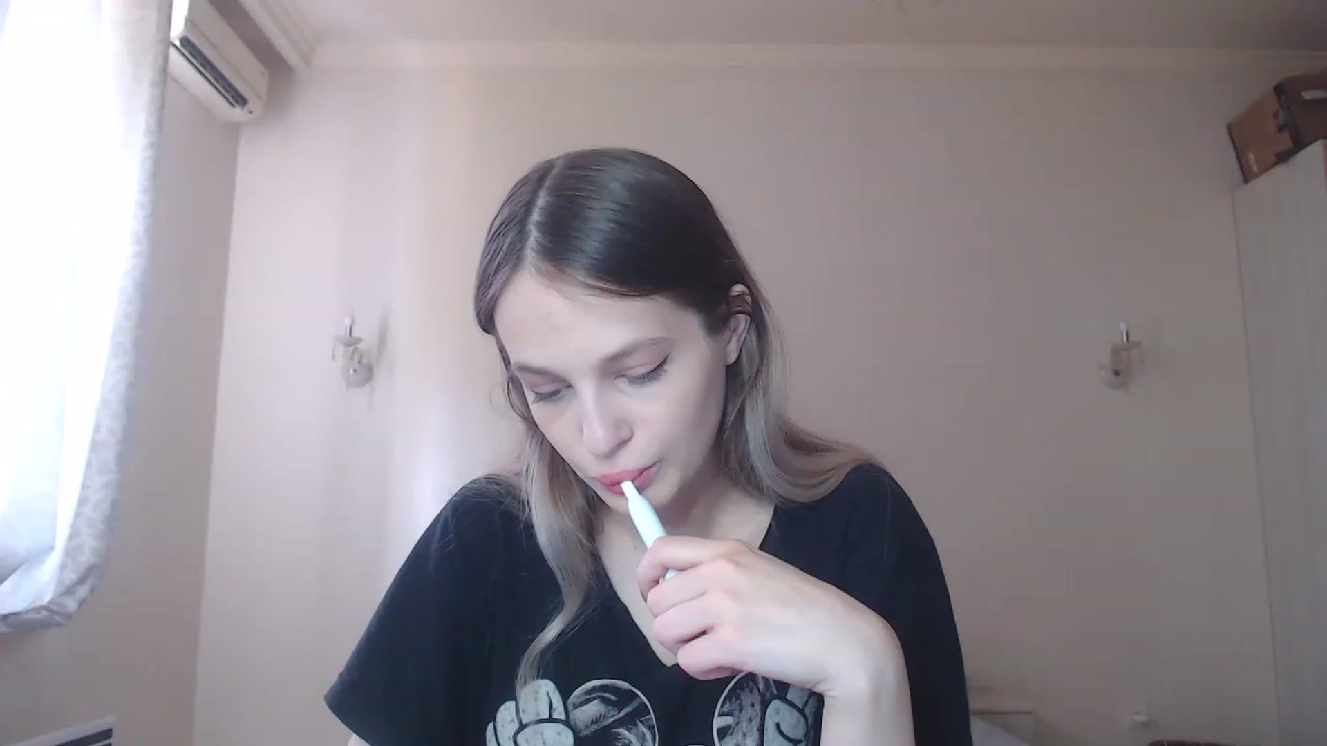 Gallery image thumbnail from Lola_vi's myfreecams stream on, 08/07/2023, 11:24 image 1 of 20