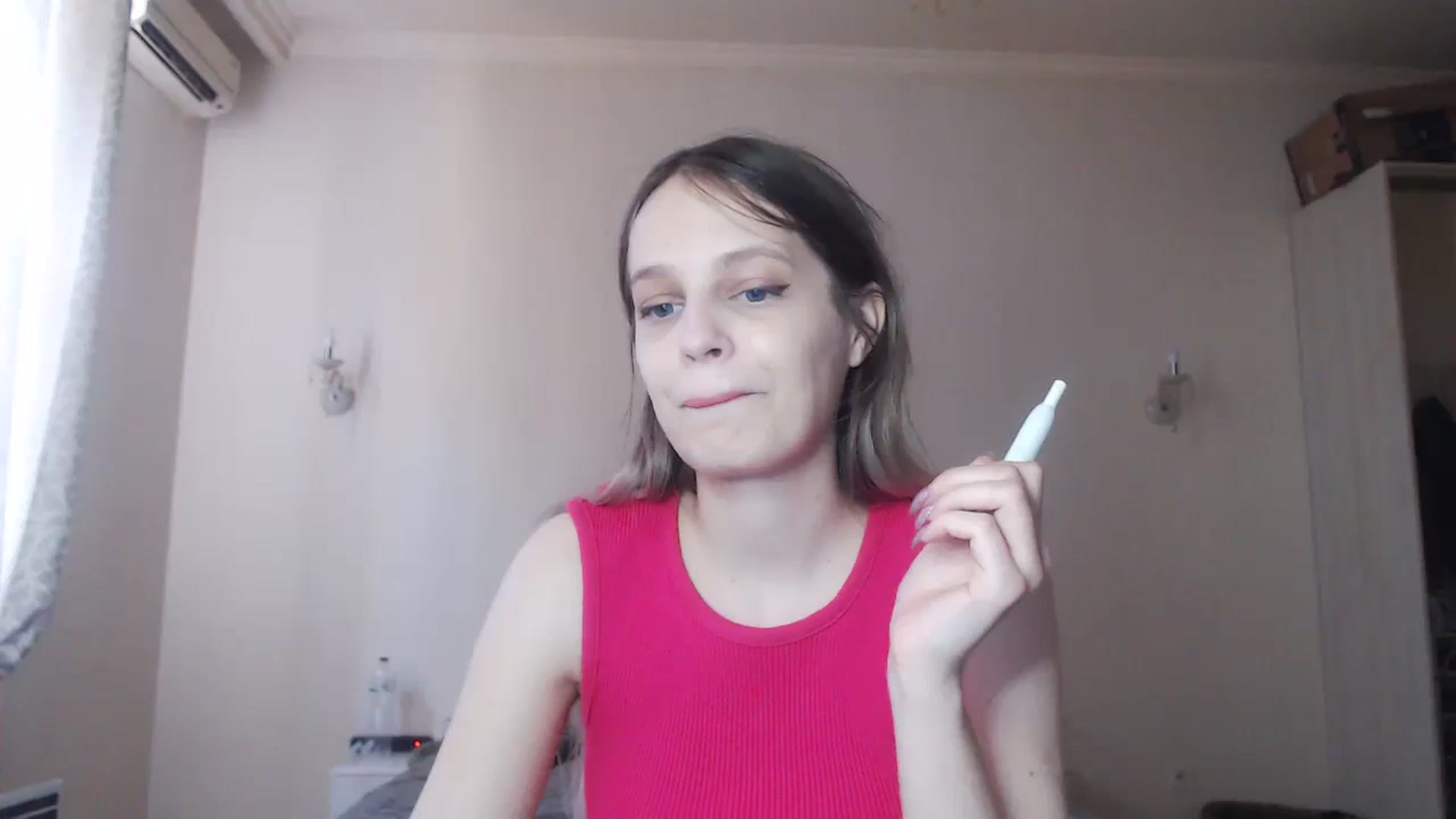 Gallery image thumbnail from Lola_vi's myfreecams stream on, 08/09/2023, 11:25 image 18 of 20