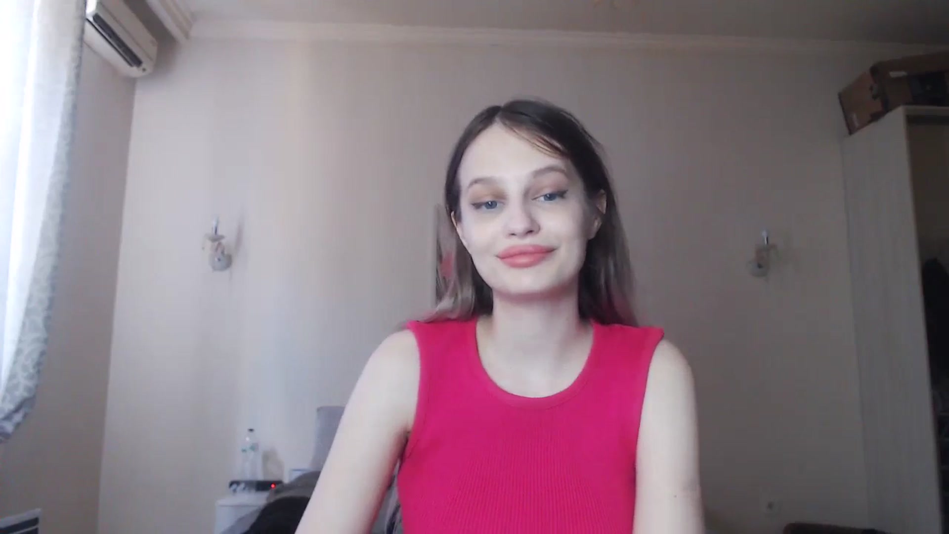Gallery image thumbnail from Lola_vi's myfreecams stream on, 08/09/2023, 11:25 image 11 of 20