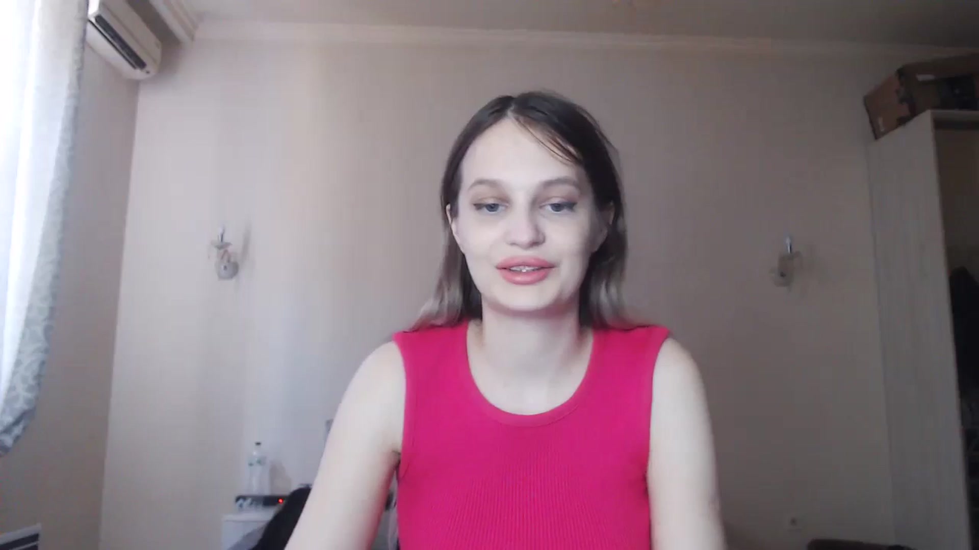Gallery image thumbnail from Lola_vi's myfreecams stream on, 08/09/2023, 11:25 image 12 of 20