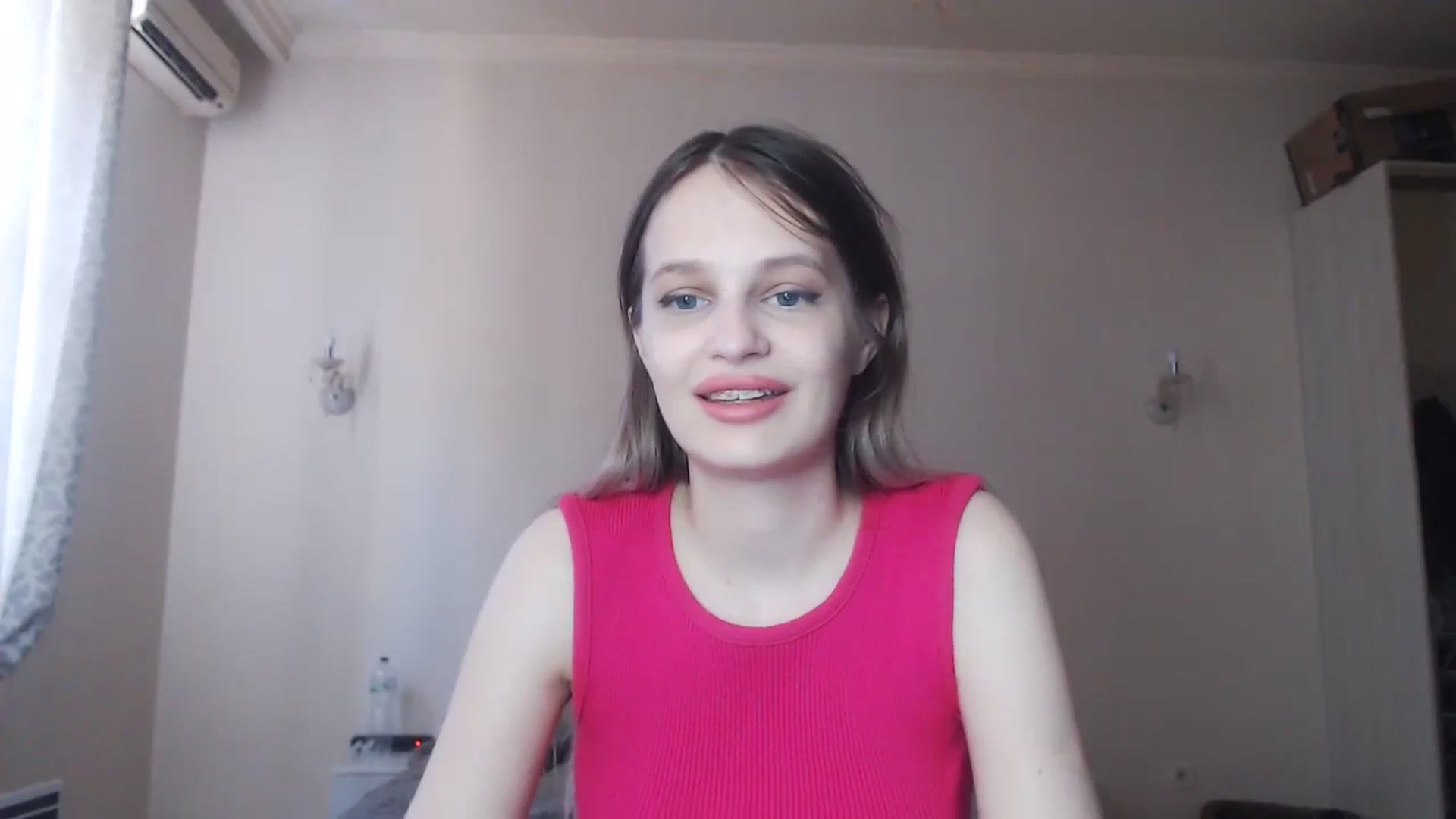 Gallery image thumbnail from Lola_vi's myfreecams stream on, 08/09/2023, 11:25 image 15 of 20