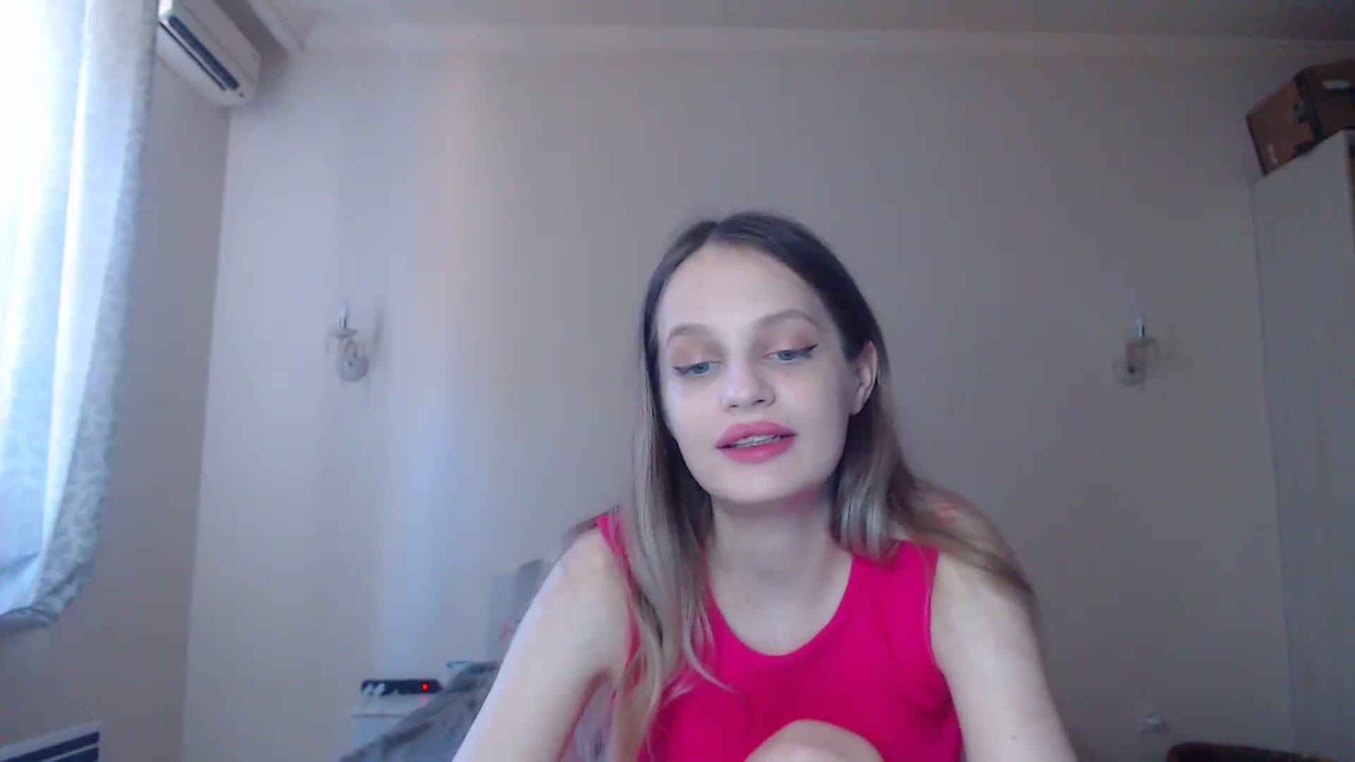 Gallery image thumbnail from Lola_vi's myfreecams stream on, 08/13/2023, 12:07 image 7 of 20