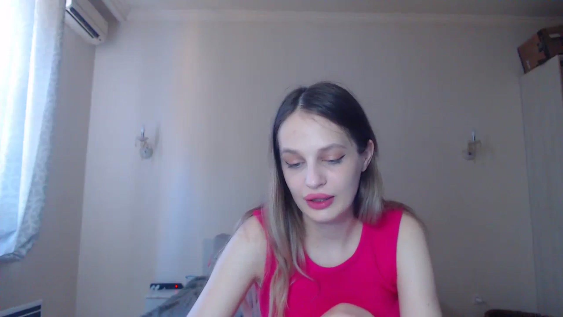 Gallery image thumbnail from Lola_vi's myfreecams stream on, 08/13/2023, 12:07 image 4 of 20